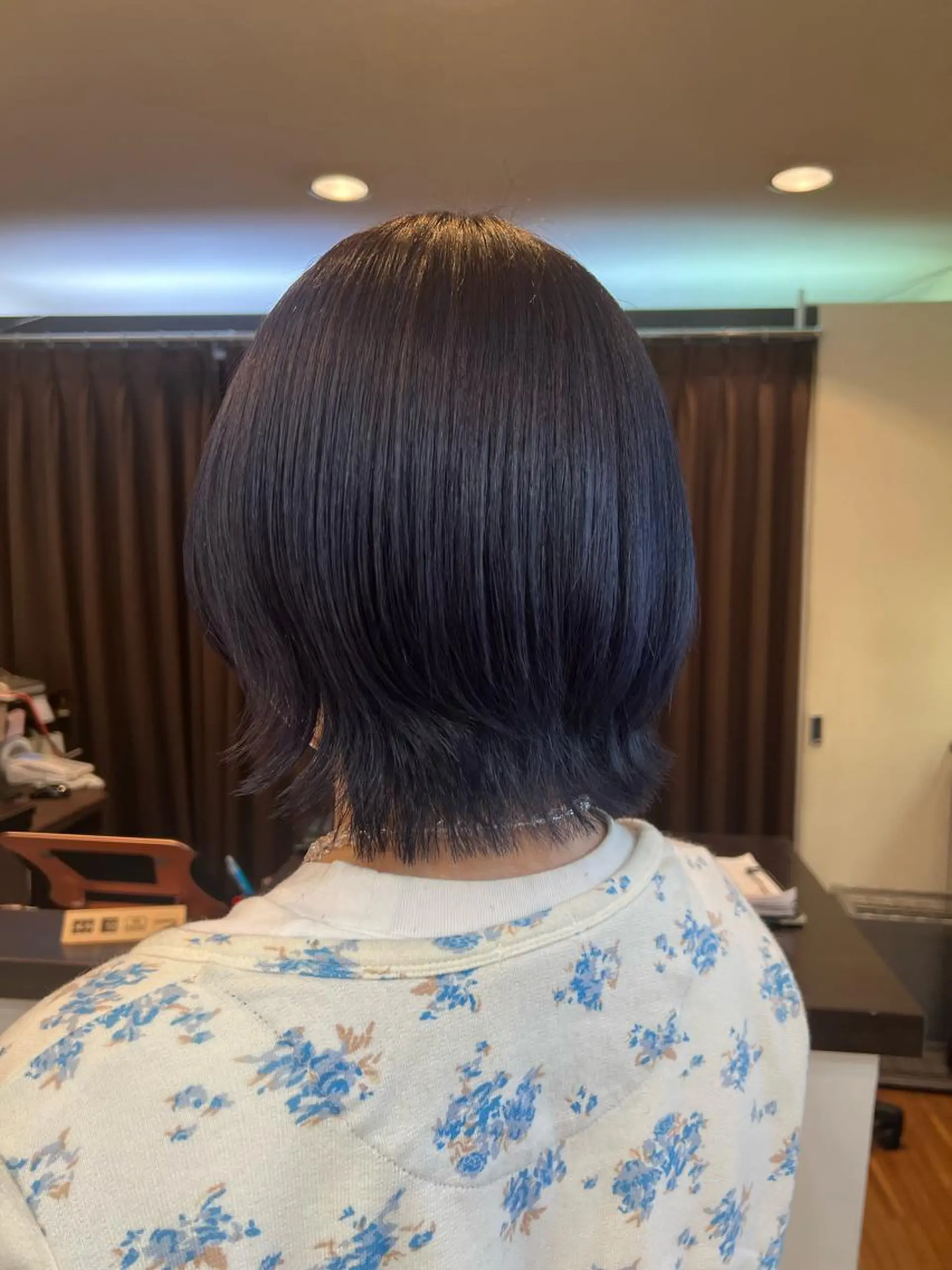 ショート カラー ブルーカラー ブルーラベンダー ラベンダーカラー ウルフカット ♡ RIRIAのマツエク・マツパデザイン