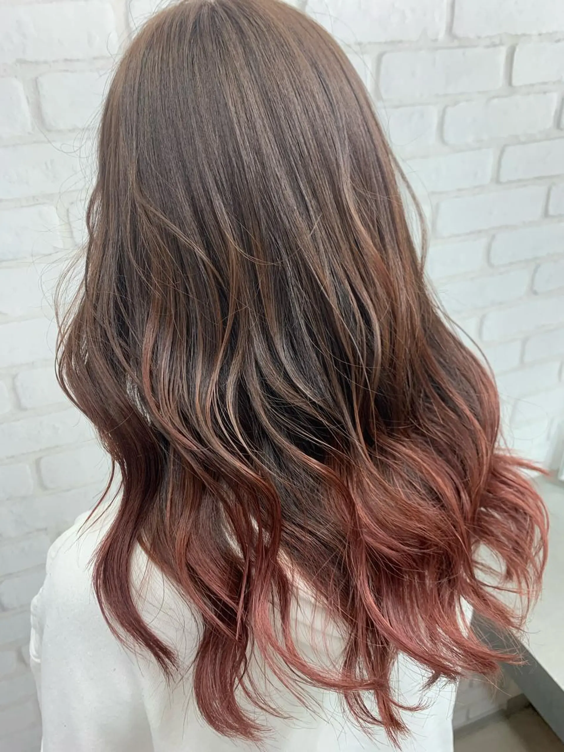 セミロング カラー ブリーチカラー🫧 森　凪沙のヘアスタイル