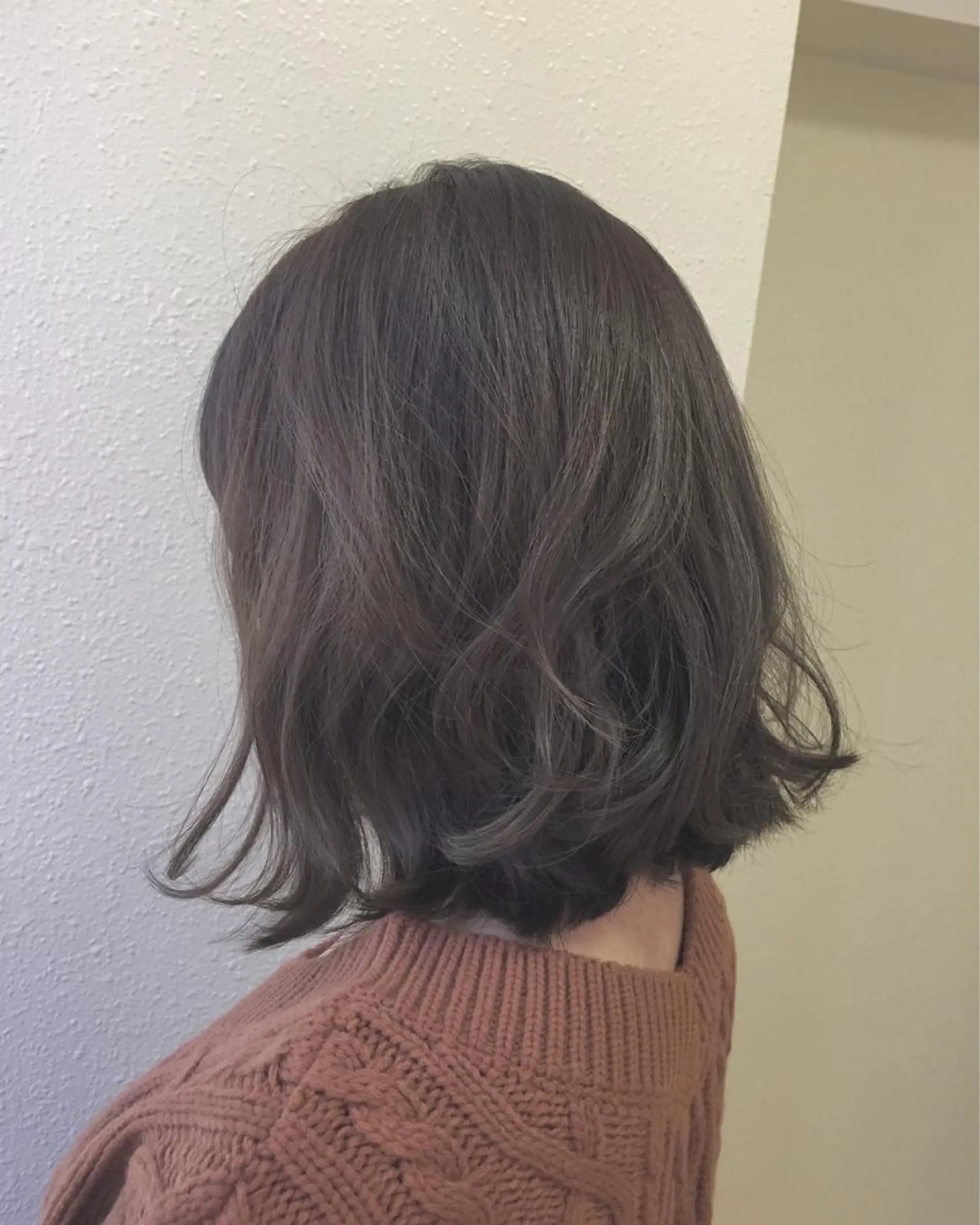 ミディアム カラー クボキ サヤのヘアスタイル