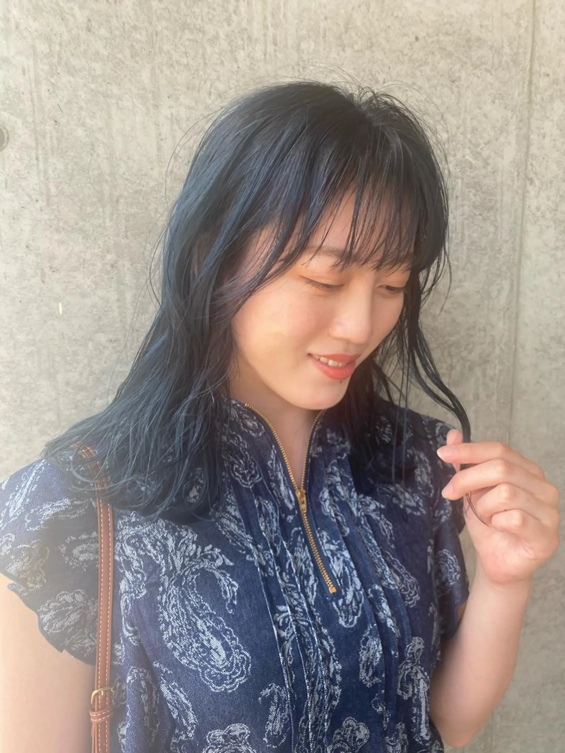 セミロング イタヤ マイカのヘアスタイル