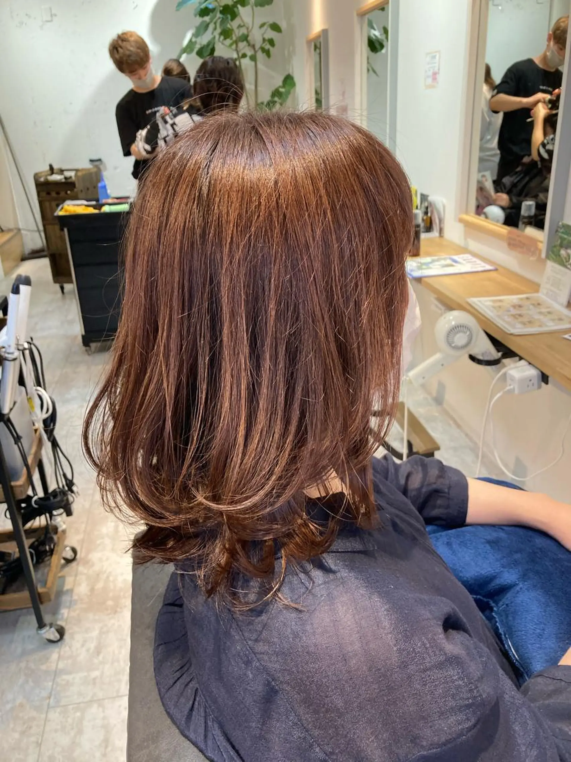 ミディアム 【女性指名No.1】 西口直子のヘアスタイル