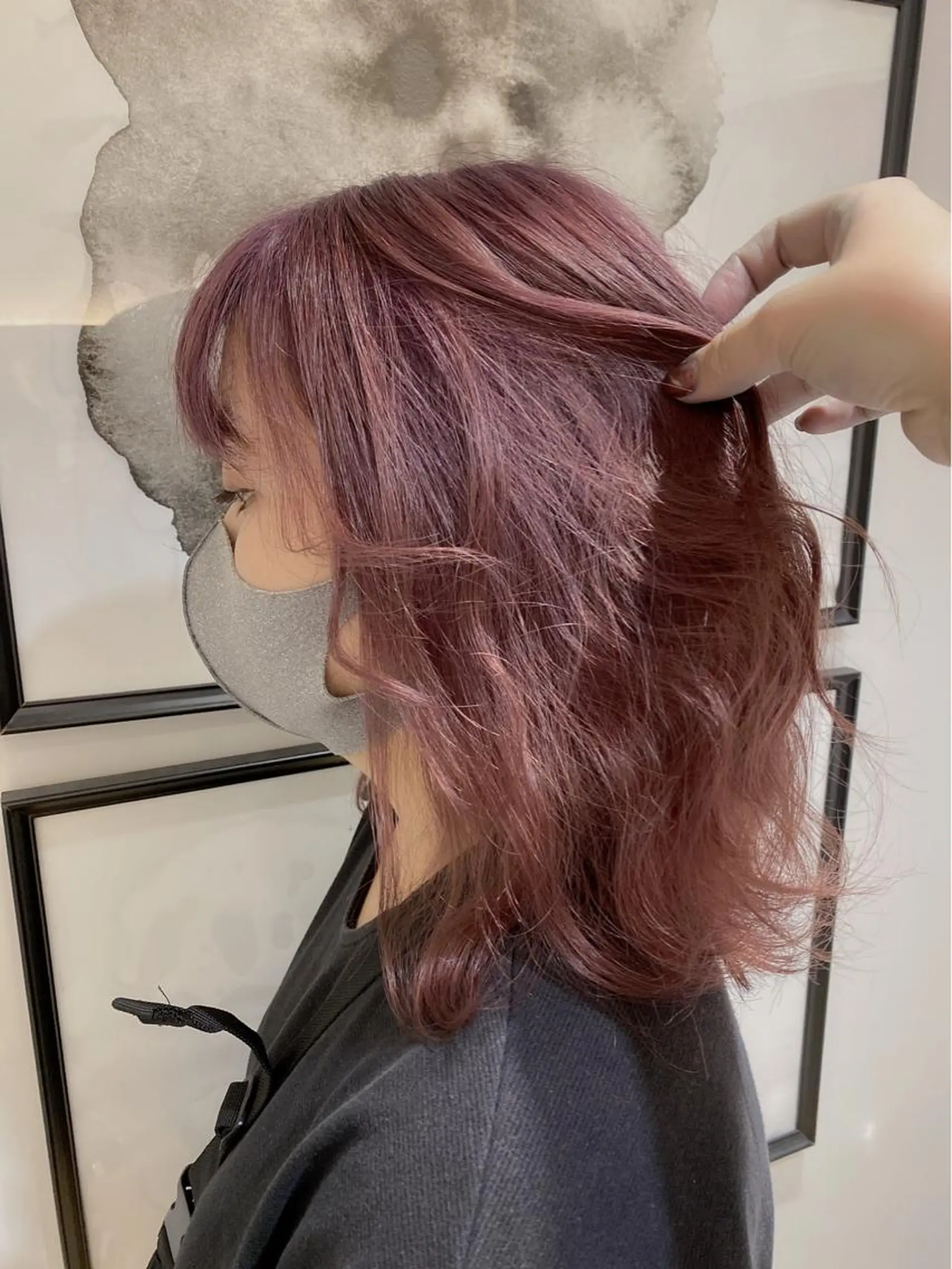 ミディアム nailist mana𖤐´-のネイルデザイン