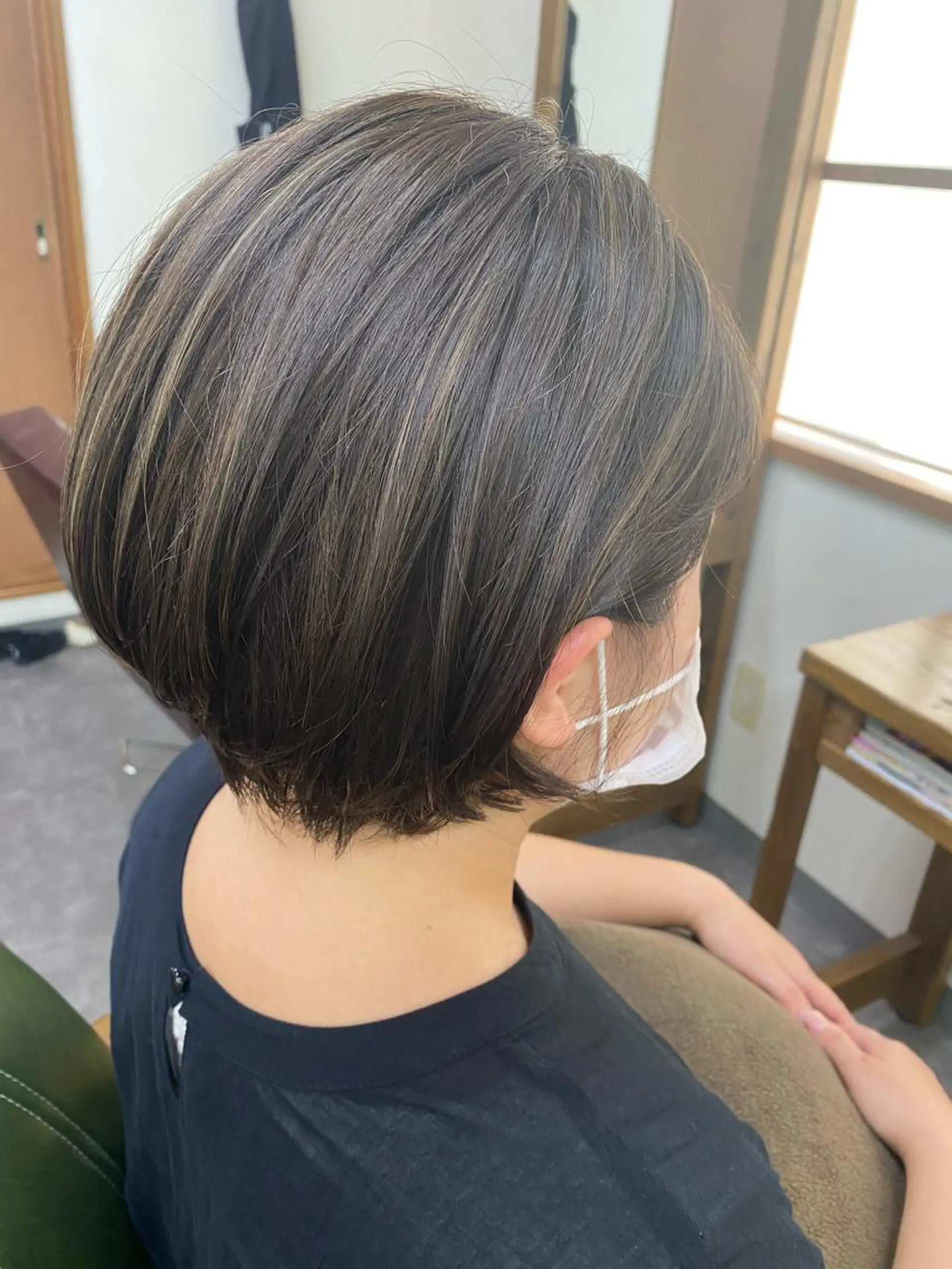 ショート カラー ショートボブ ハイライトカラー ボブ ハイライト ショートヘア カット ヘアカラー トリートメント 永沼 真依のヘアスタイル