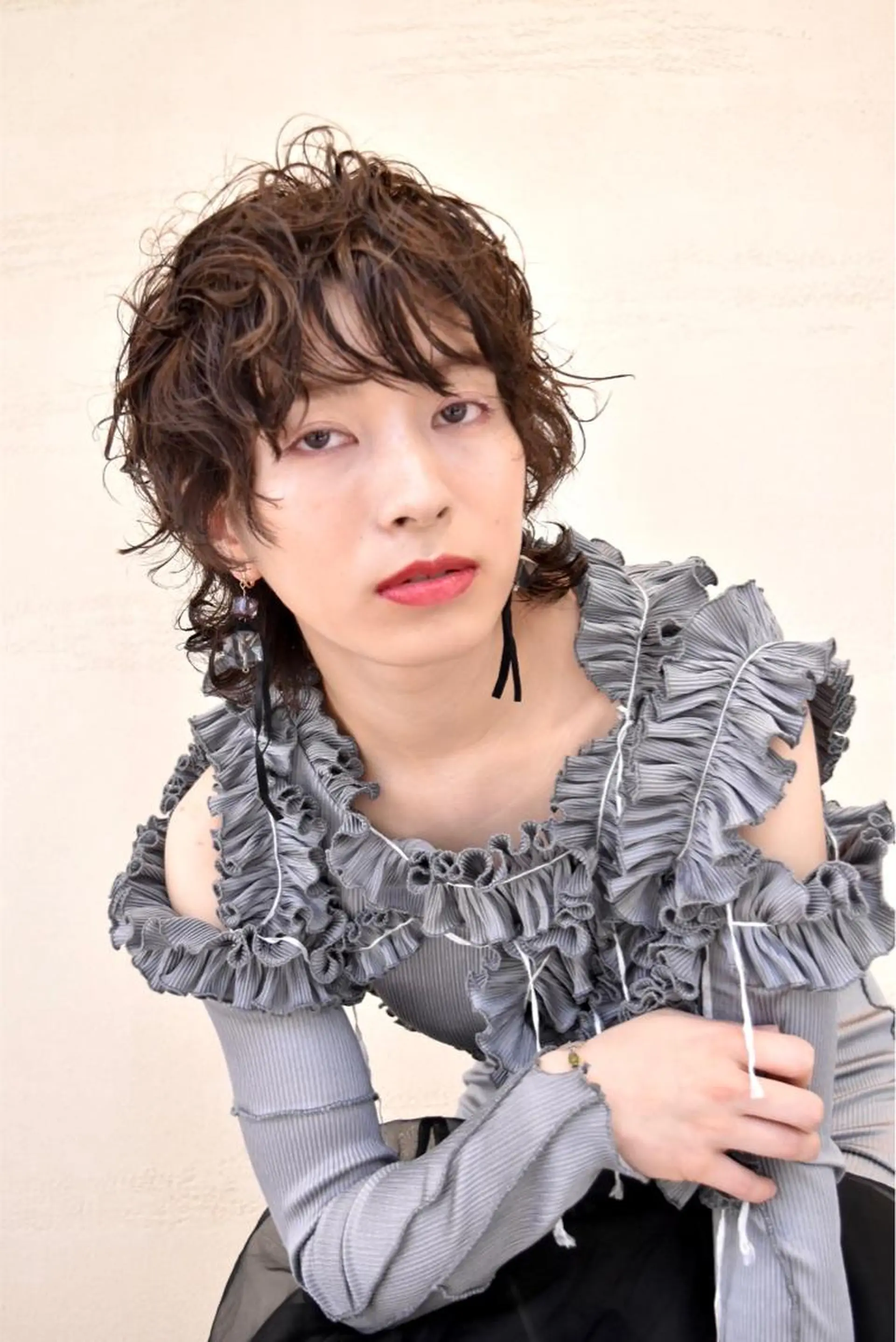 ミディアム カラー パーマ ミディアムパーマ ウルフカット AND THE BRICKS北川珠紀の眉毛・アイブロウイメージ