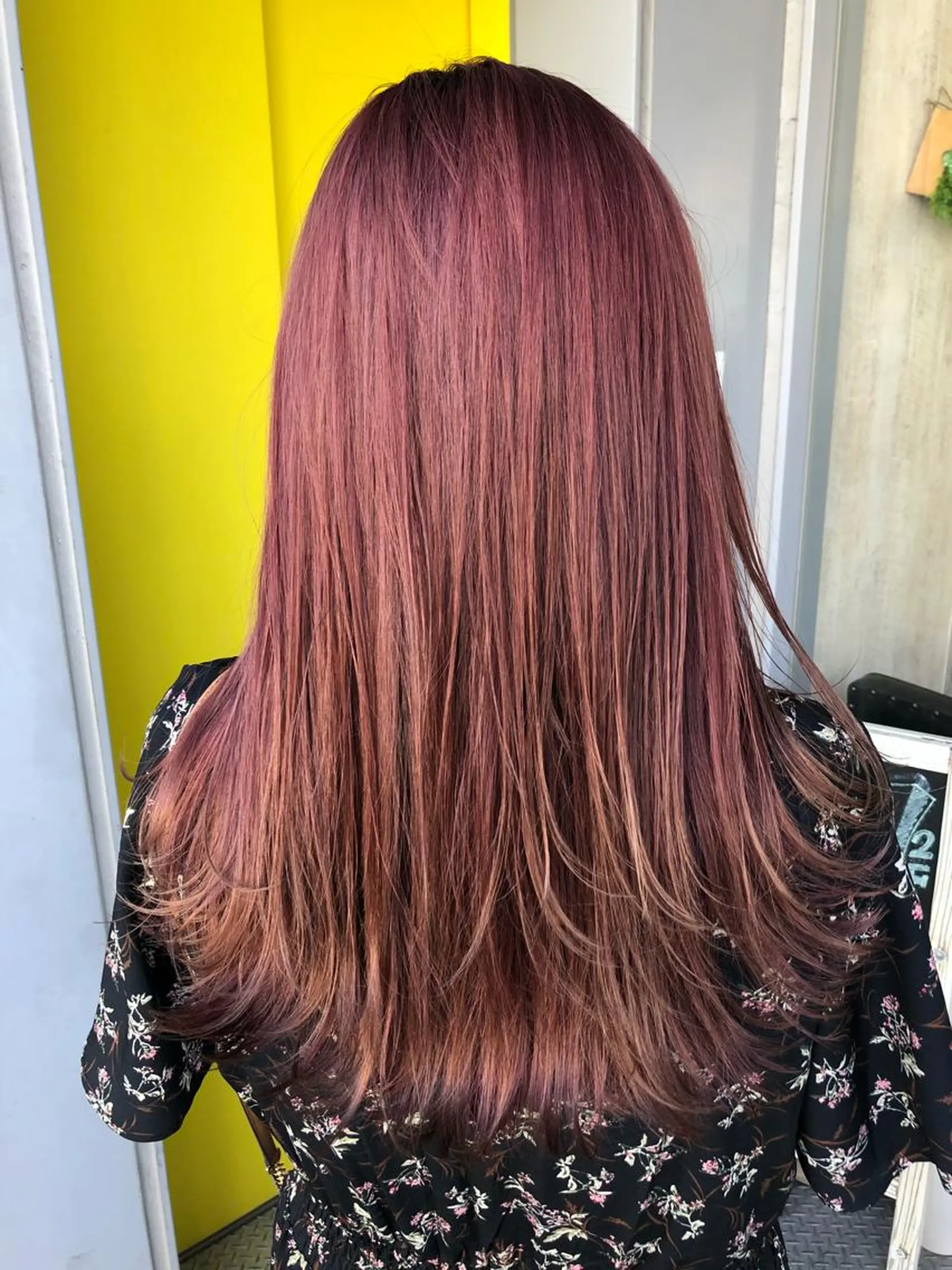 ロング カラー ベージュカラー ピンクカラー ピンクベージュ レイヤーカット BLend 渋谷のヘアスタイル