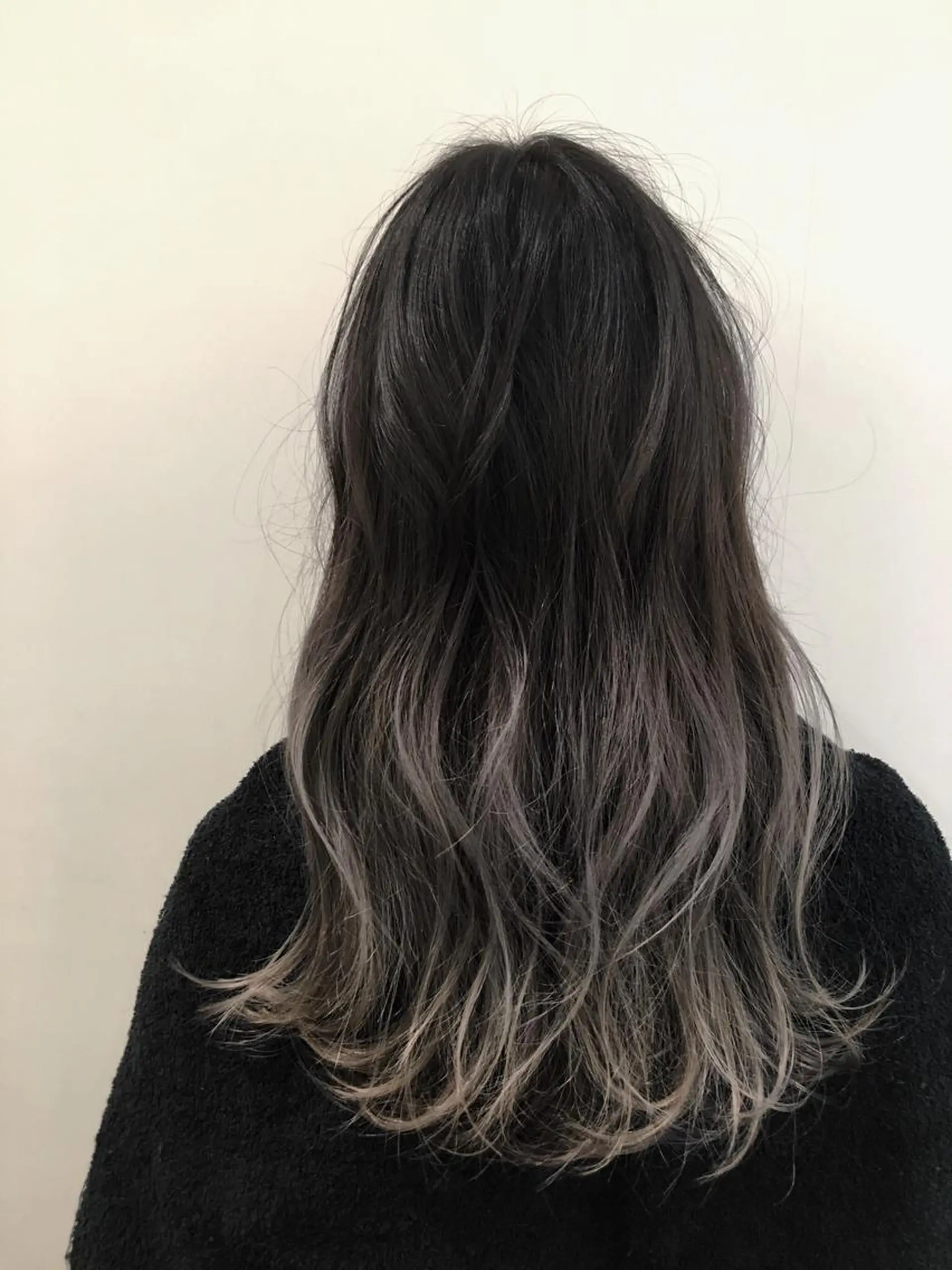 セミロング カラー アディクシーカラー ハイトーンブリーチ 土坂　由志【京都】のヘアスタイル