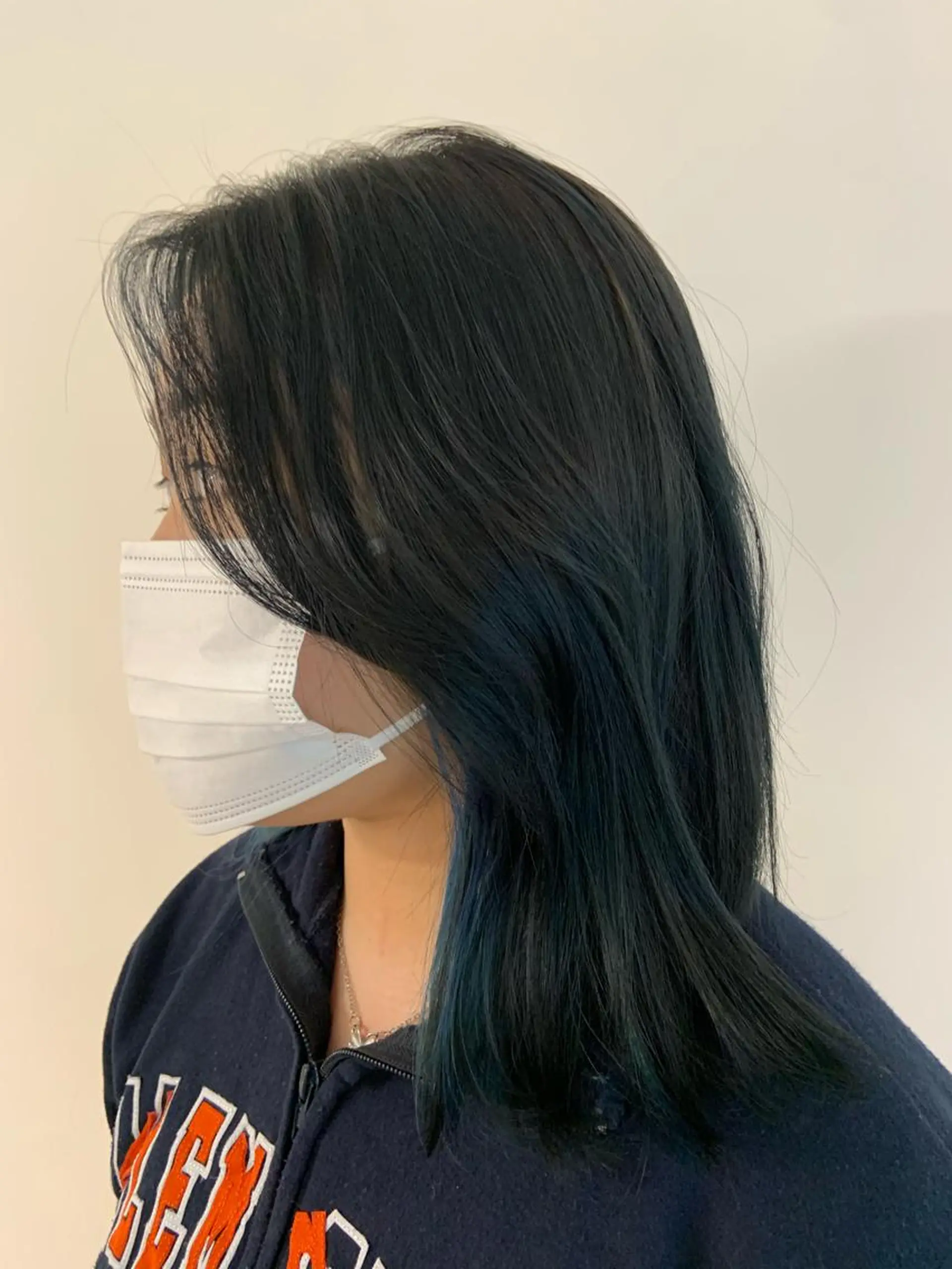 セミロング カラー ブルーカラー ブルージュ ヘアカラー トリートメント UNU【ユヌ】所属・*UNU* RICOのヘアスタイル