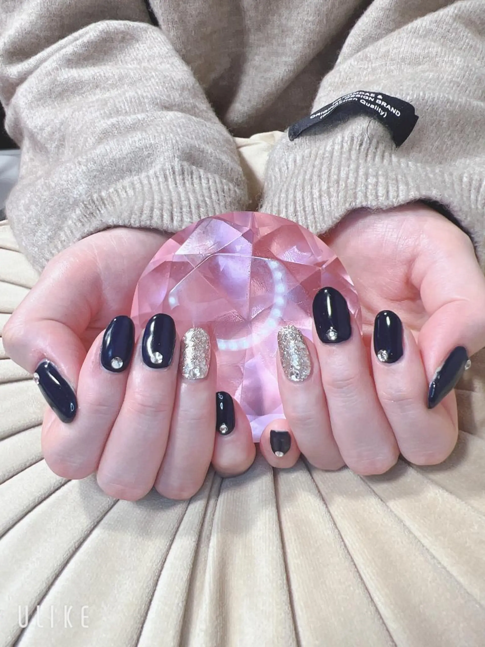 ネイル ラメ(グリッター) ワンカラーネイル ストーンネイル Toujours所属・山崎 美姫のネイルデザイン