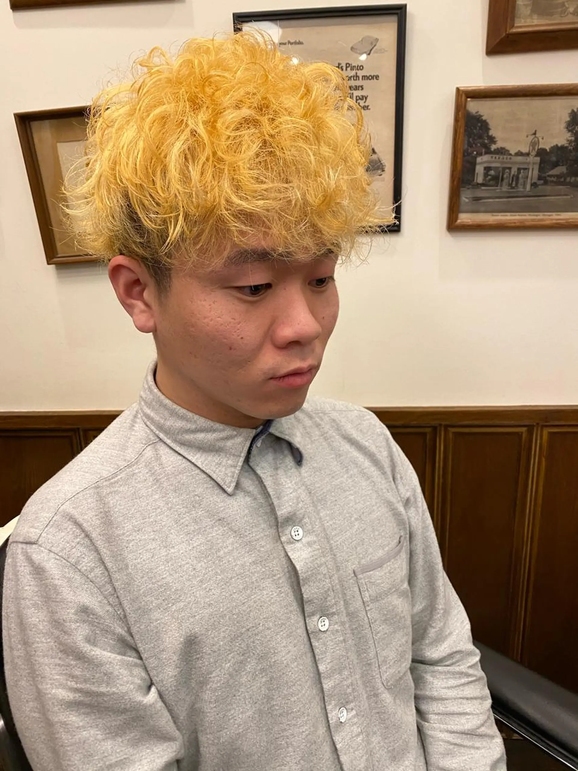 ミディアム カラー パーマ メンズ 岡本 宗士のヘアスタイル
