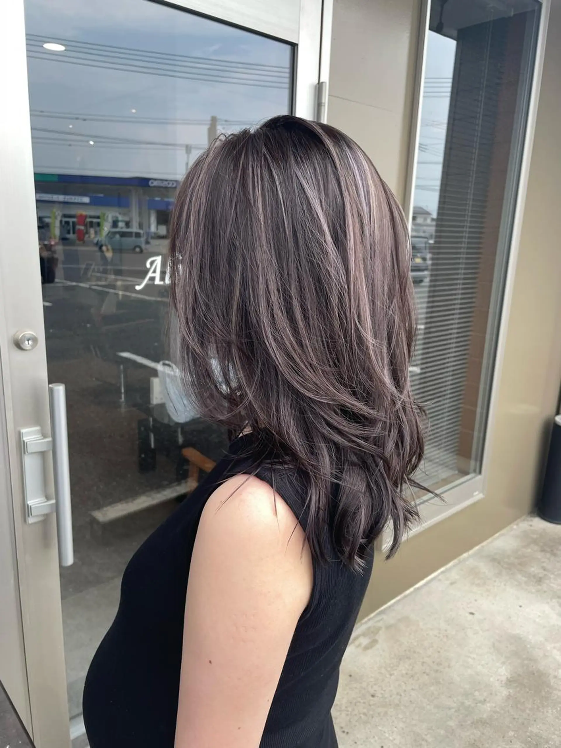 ミディアム カラー カット ヘアカラー 山本 貴弘のヘアスタイル