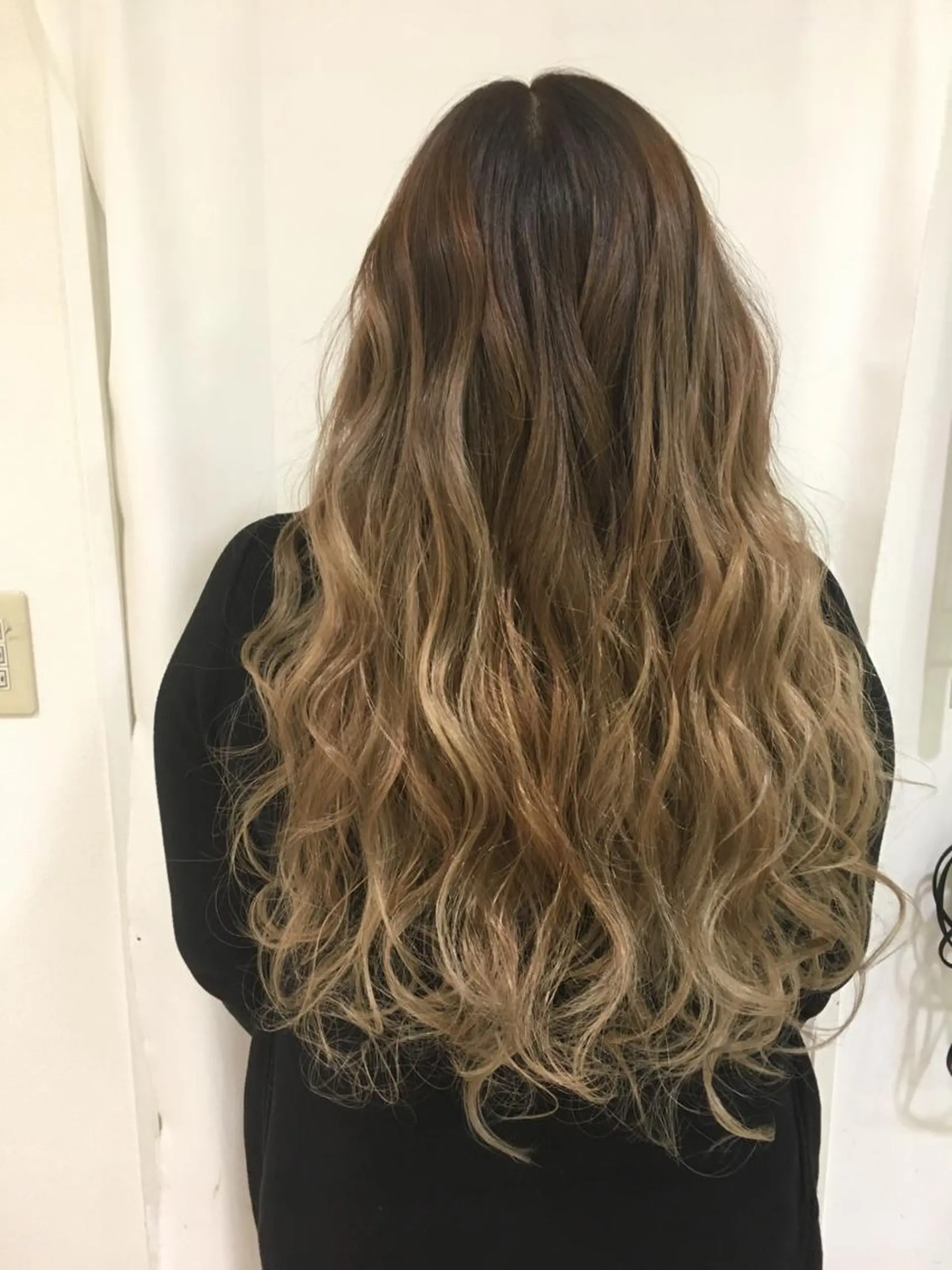 ロング カラー アッシュ グラデーションカラー グレージュ きむえり/髪質改善 /うねり広がり改善のヘアスタイル