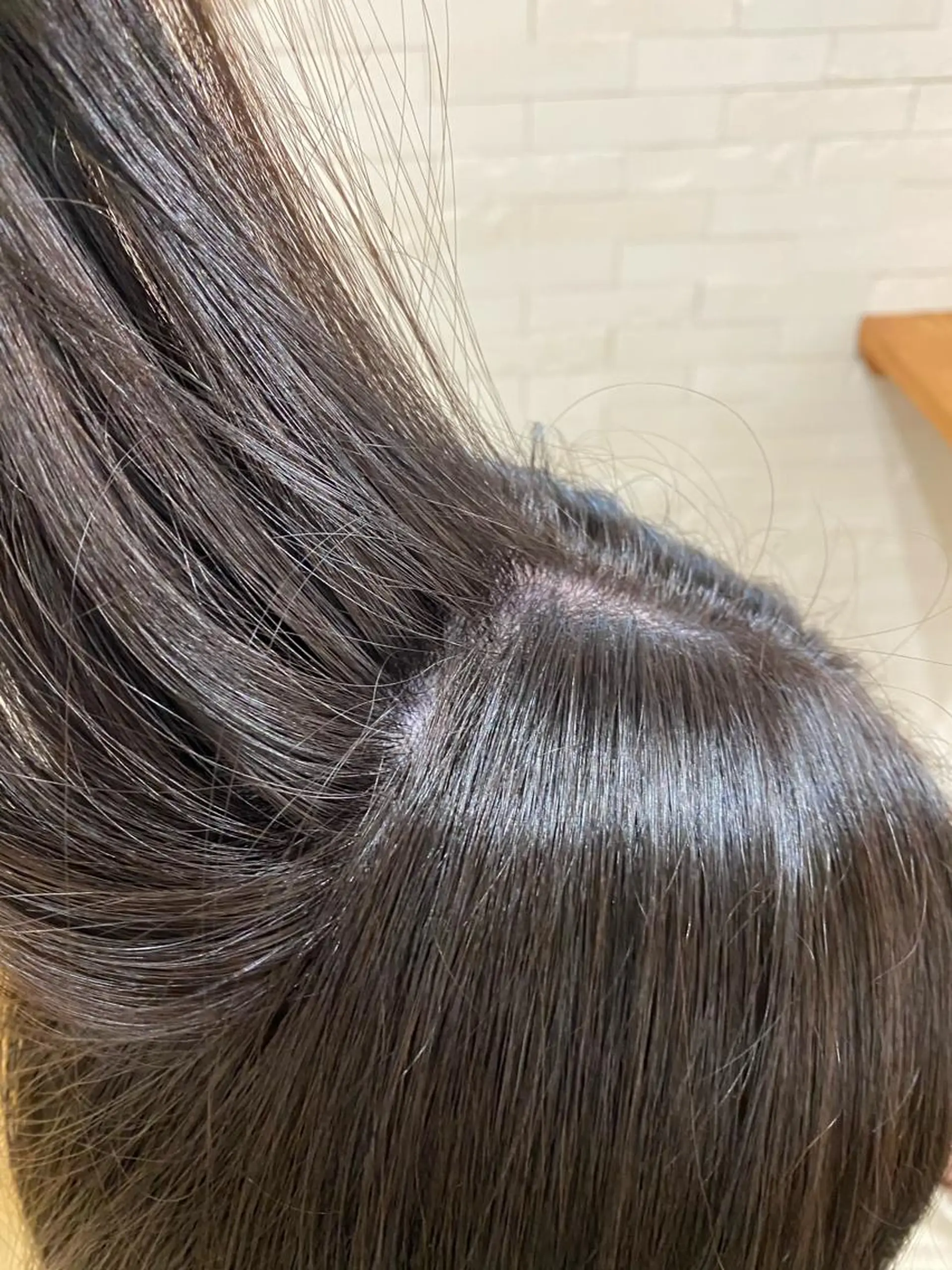 カラー アッシュ ブリーチ 透明感カラー ラベンダーカラー ラベンダーアッシュ 佐治 梨乃のヘアスタイル