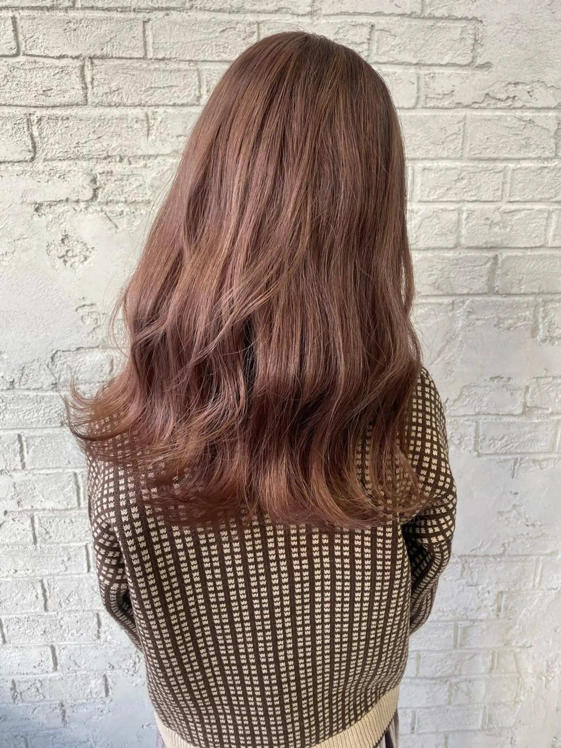 ロング カラー オリーブ/アッシュ やわらか透明感カラーのヘアスタイル