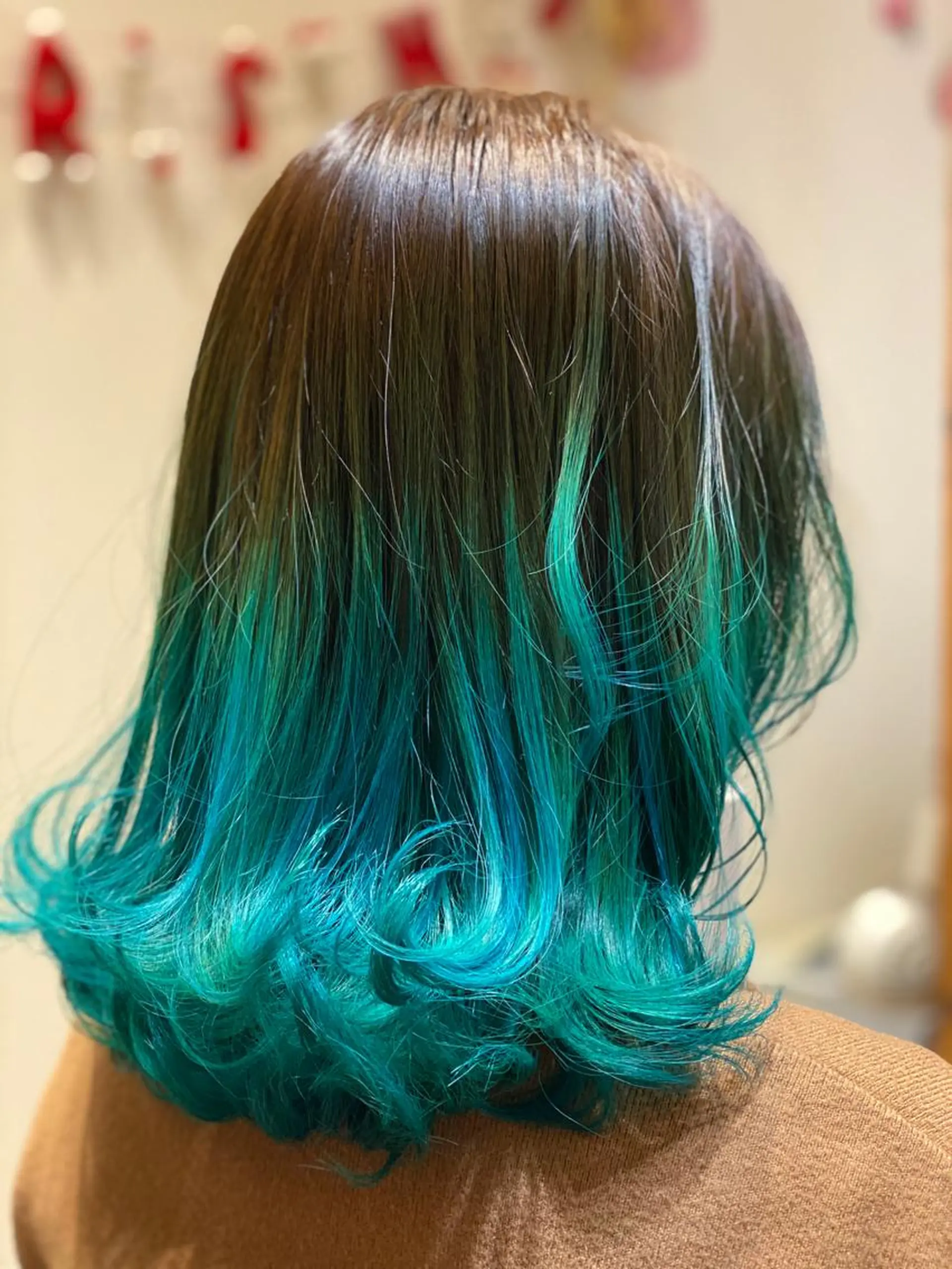 セミロング カラー 関口 友行のヘアスタイル