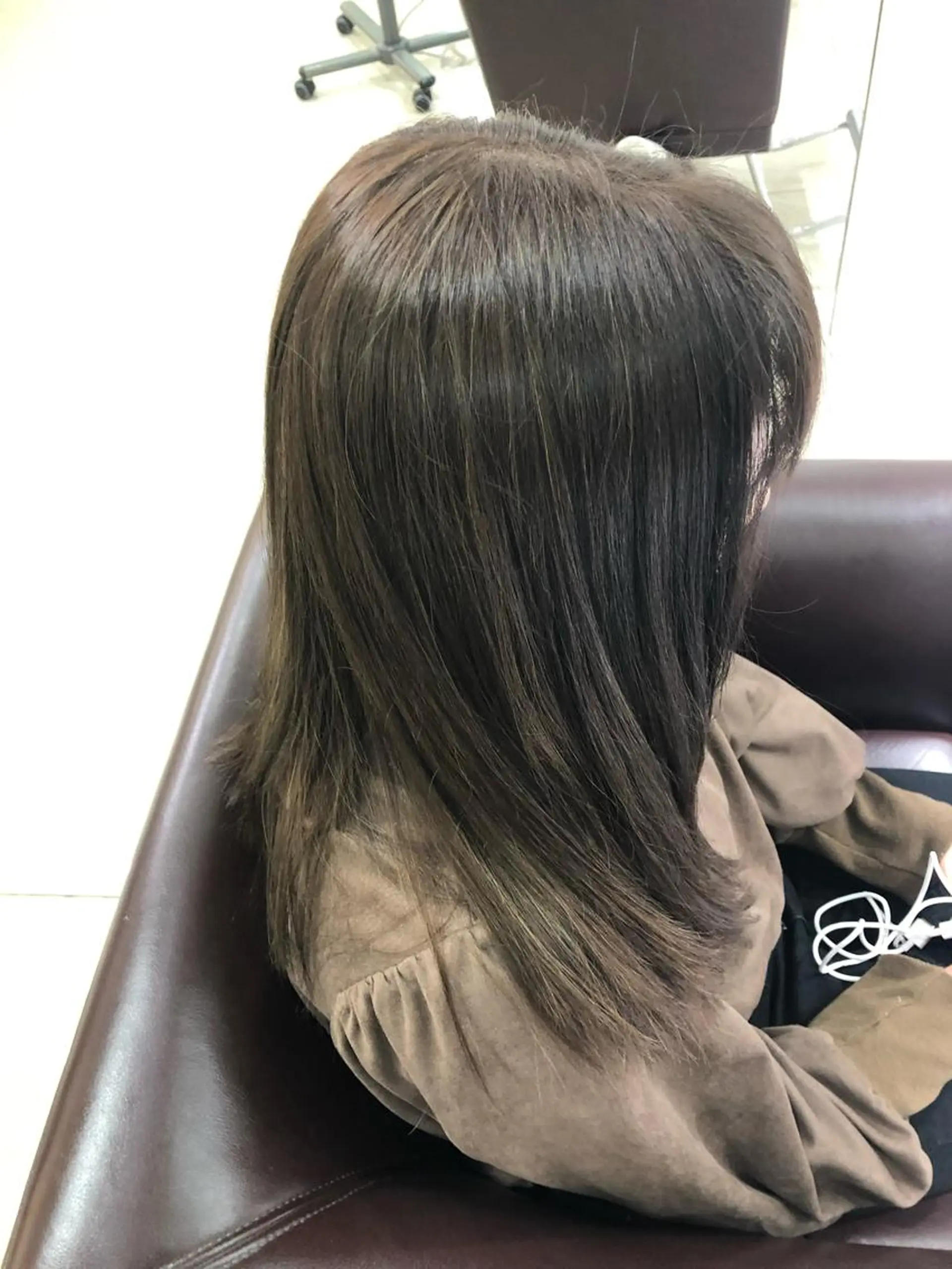 カラー 牛澤 崚のヘアスタイル