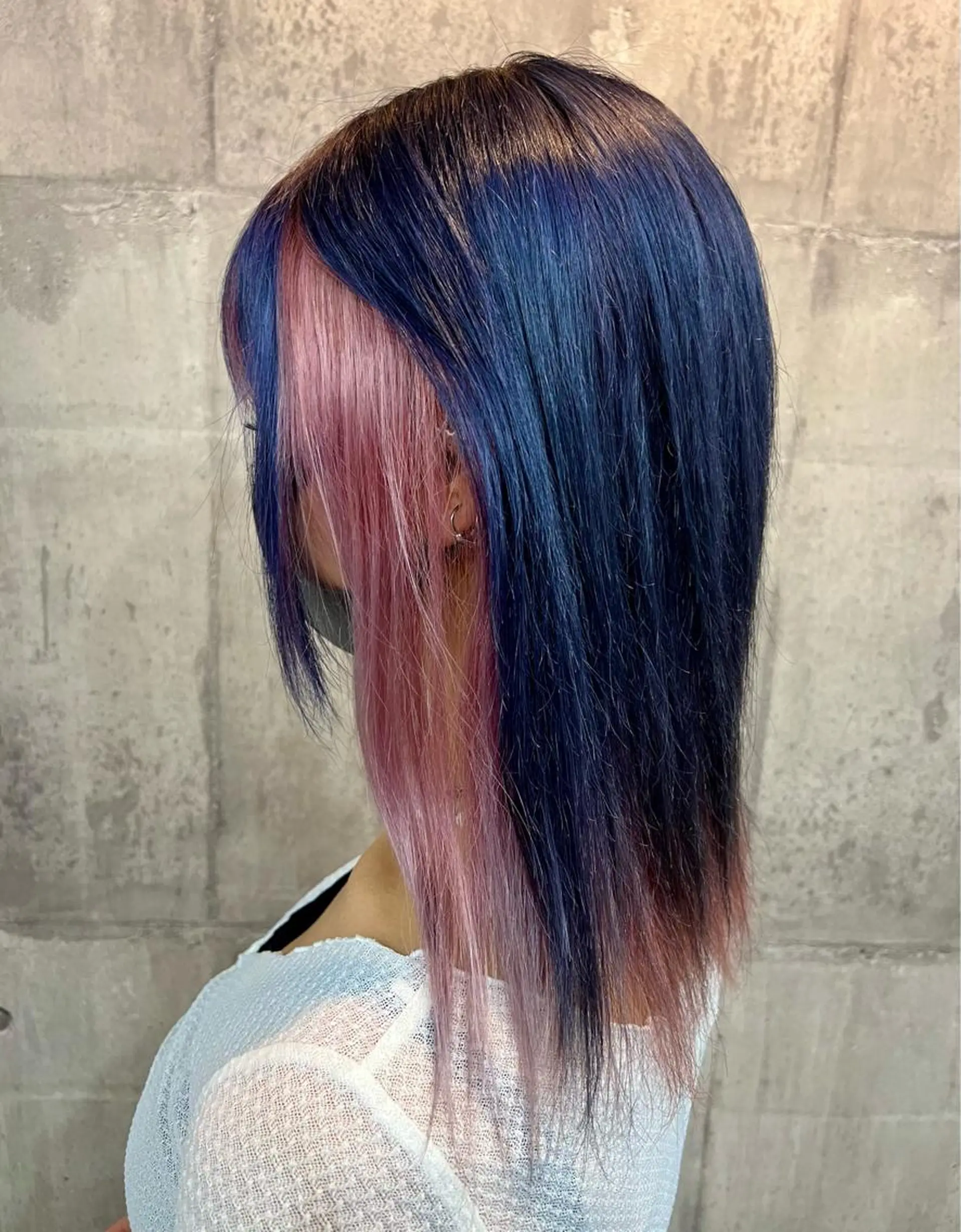 ミディアム カラー ブルーカラー ピンクカラー ホワイトピンク 興津/韓国レイヤー ダブルカラー美髪縮毛のヘアスタイル