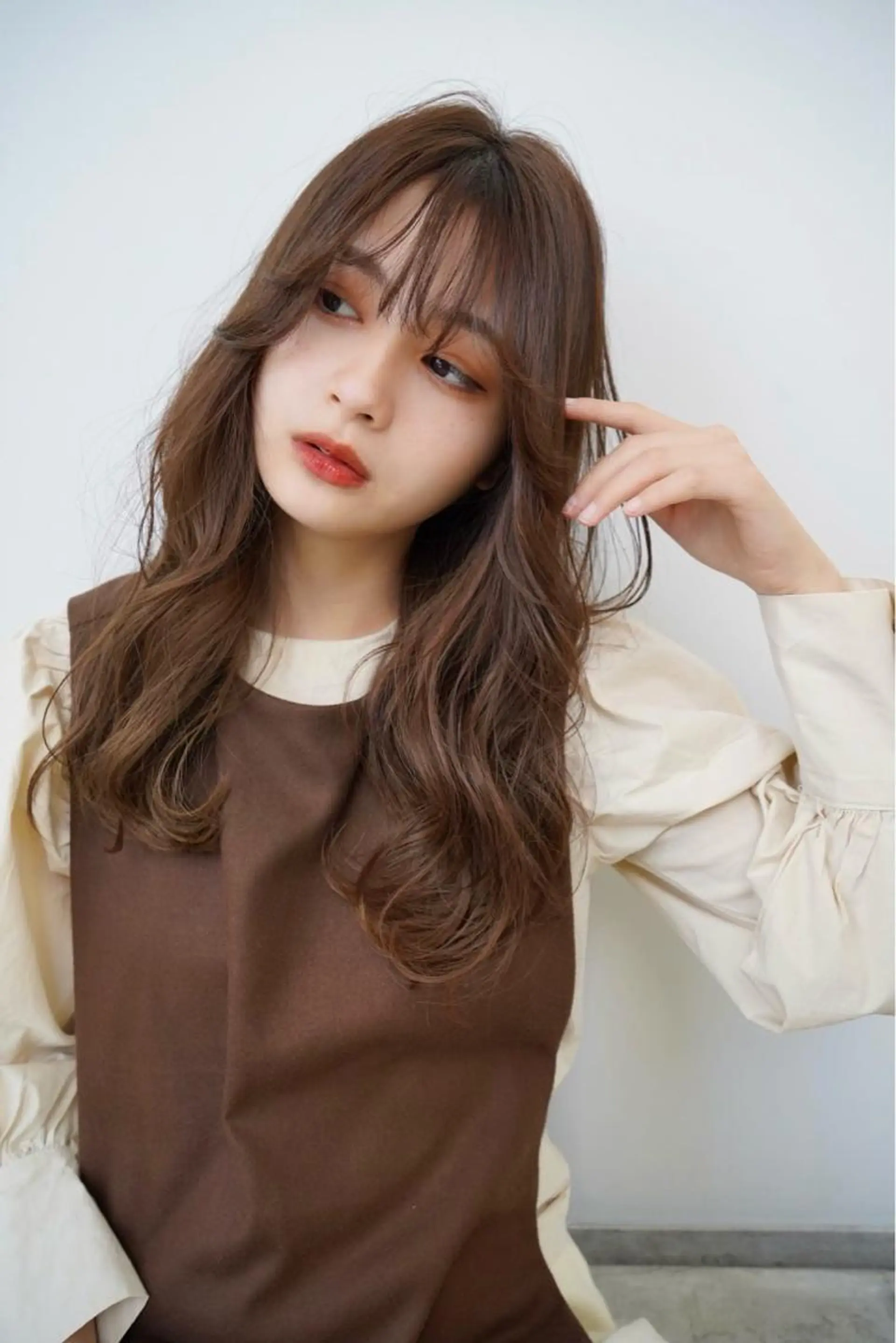 セミロング カラー 韓国風ヘア カット ヘアカラー トリートメント ヘアセット 韓国メンズヘア　ミル クティボブ　足立佳代のヘアスタイル