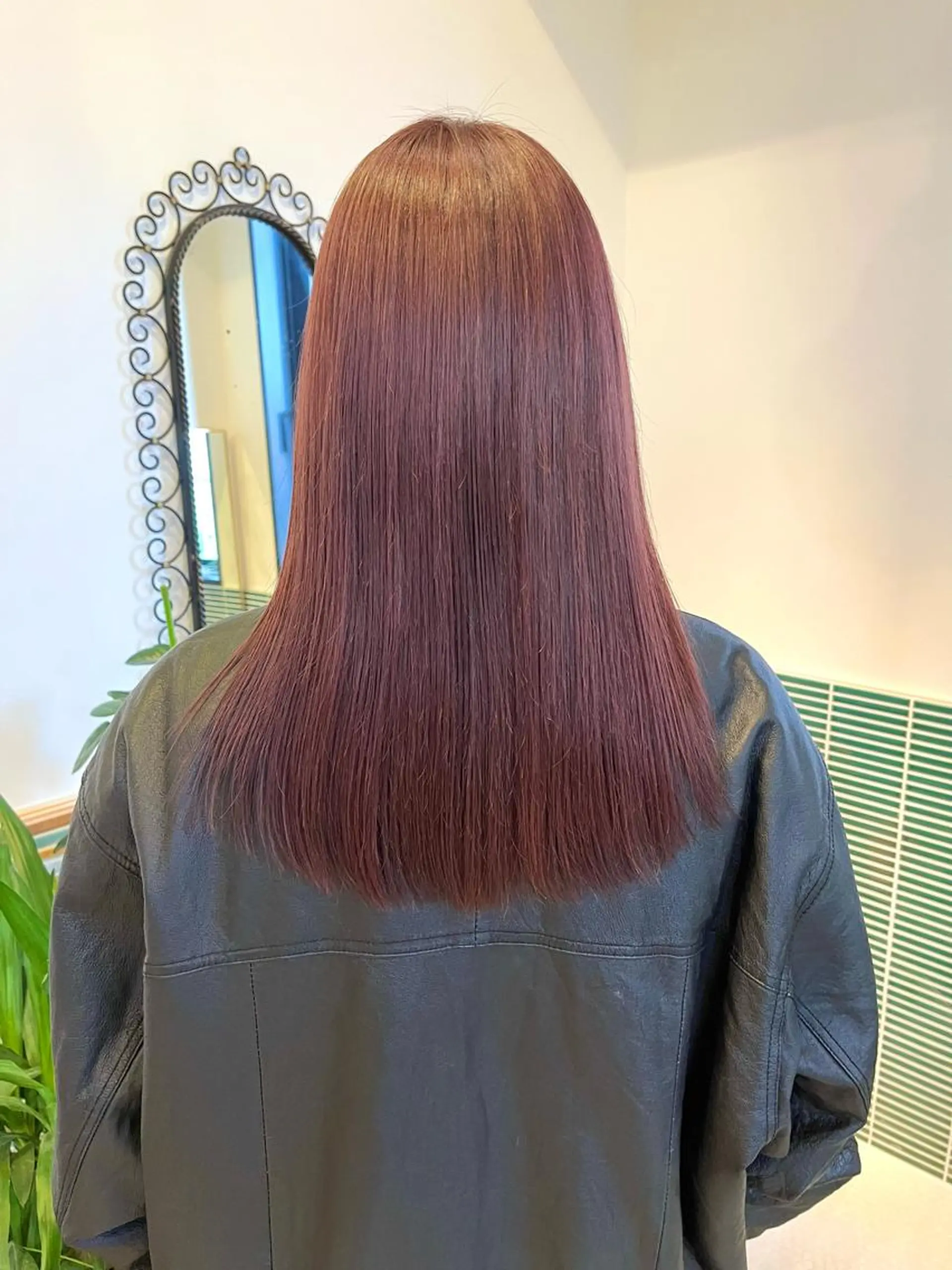 ミディアム カラー ブリーチ ブラウンカラー ピンクカラー ピンクブラウン ヘアカラー トリートメント 🩷ハイトーン透明感 レイヤー🩷ユリカのヘアスタイル