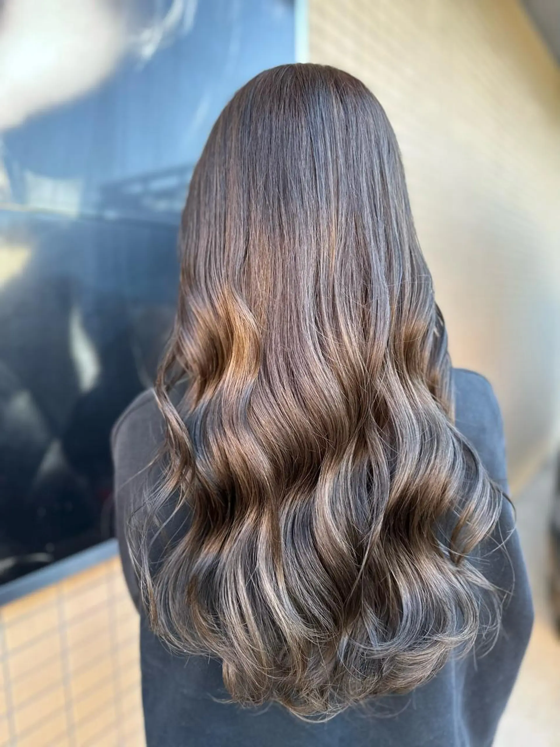 ロング カラー プルエクステ ブリーチ ブラウンカラー ケアブリーチ ダークブラウン 吉川 舞雪のマツエク・マツパデザイン