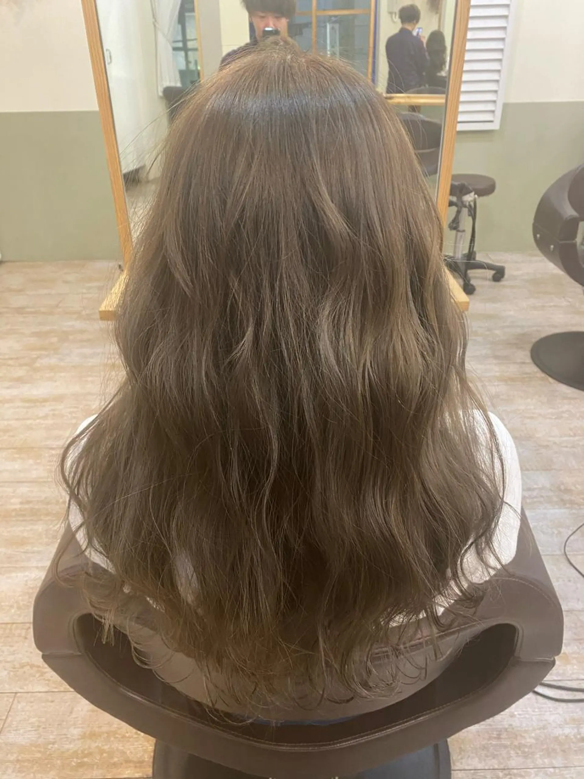 ロング カラー ハイライトカラー シルバー ハイライト ヘアカラー トリートメント Agu hair clarus布施駅前所属・Agu 清尾 浩昭のヘアスタイル