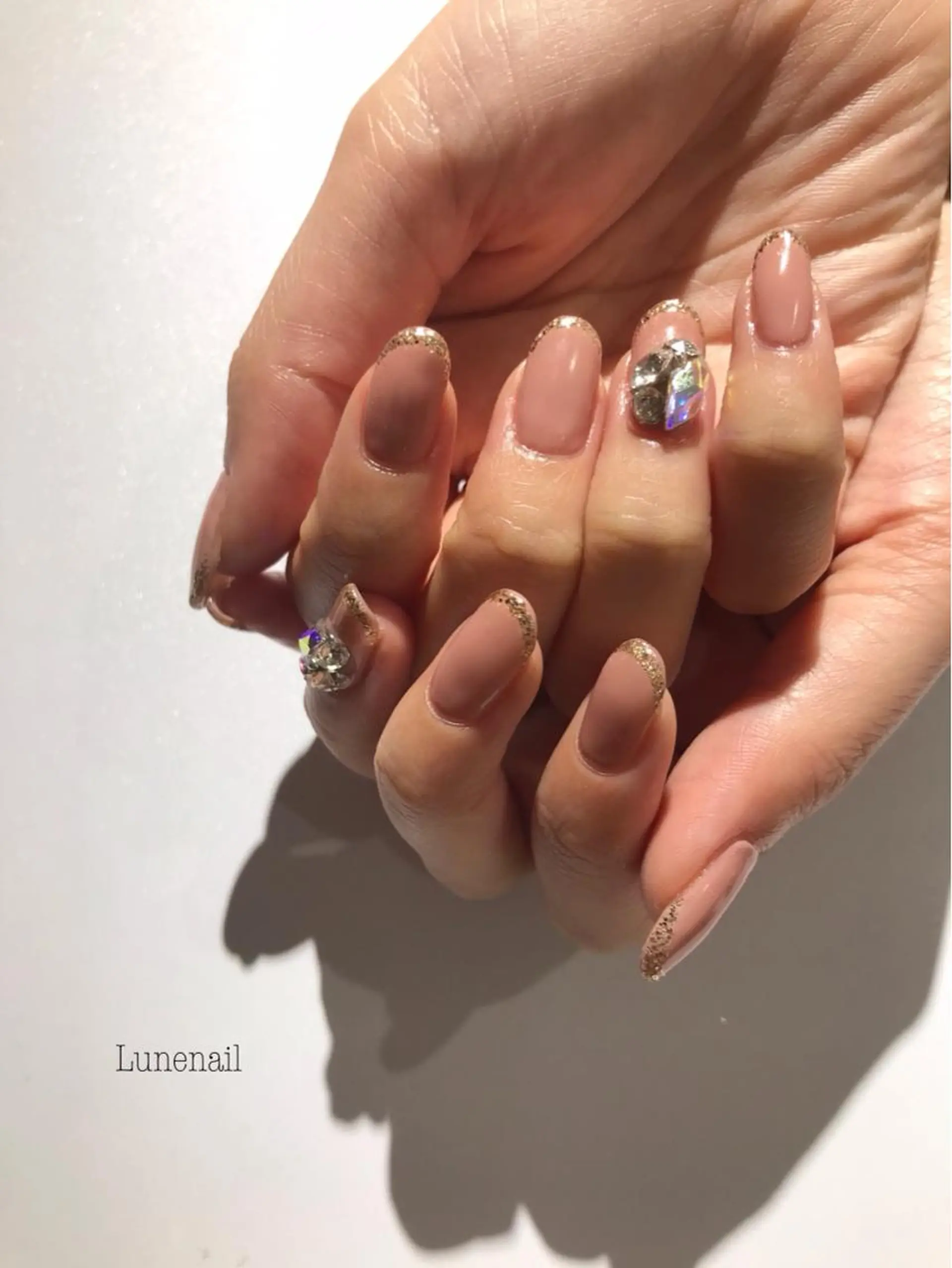 ミディアム Lune nailのネイルデザイン