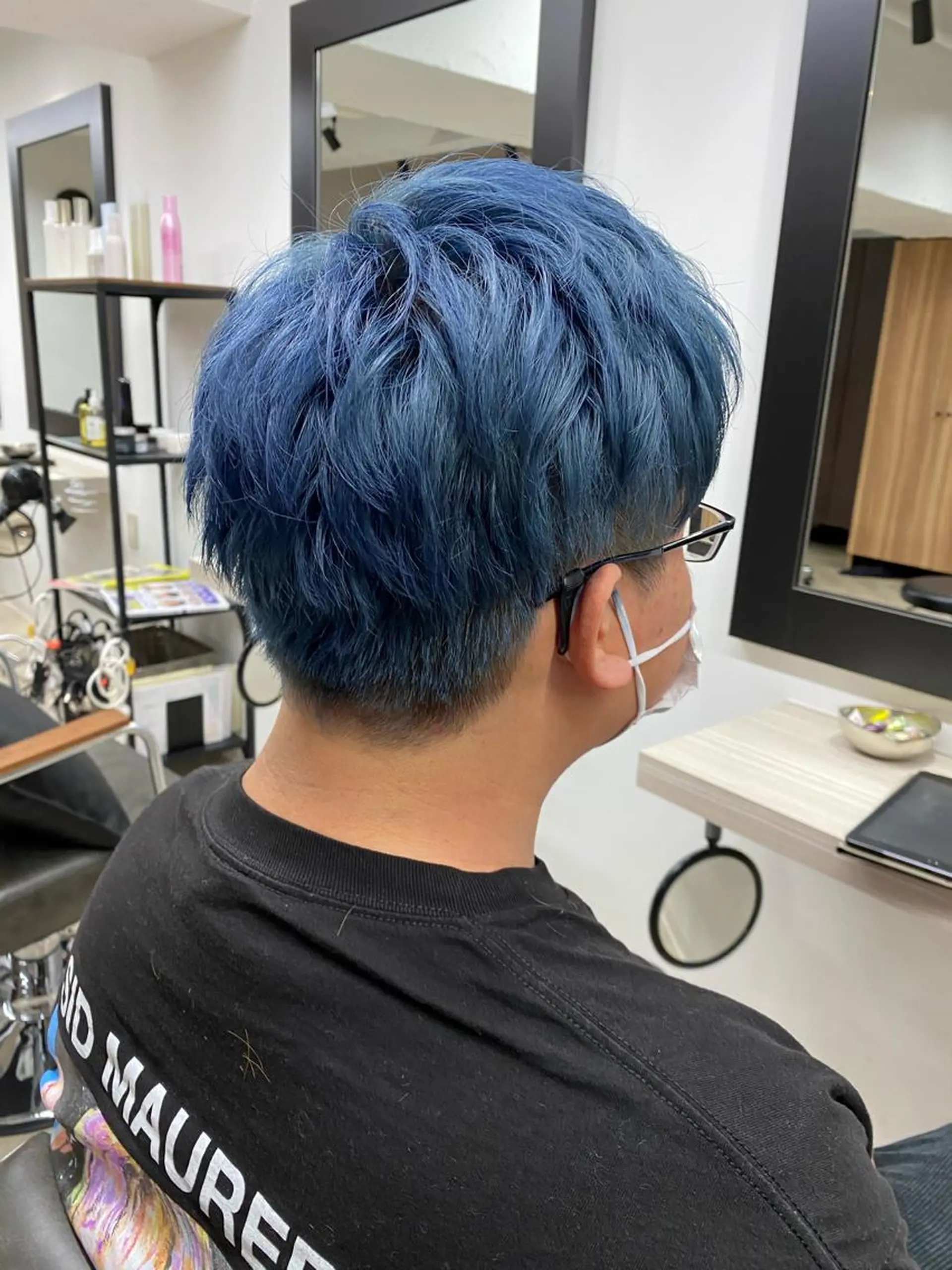 ショート カラー ブルーカラー カット 田中 美沙希のヘアスタイル