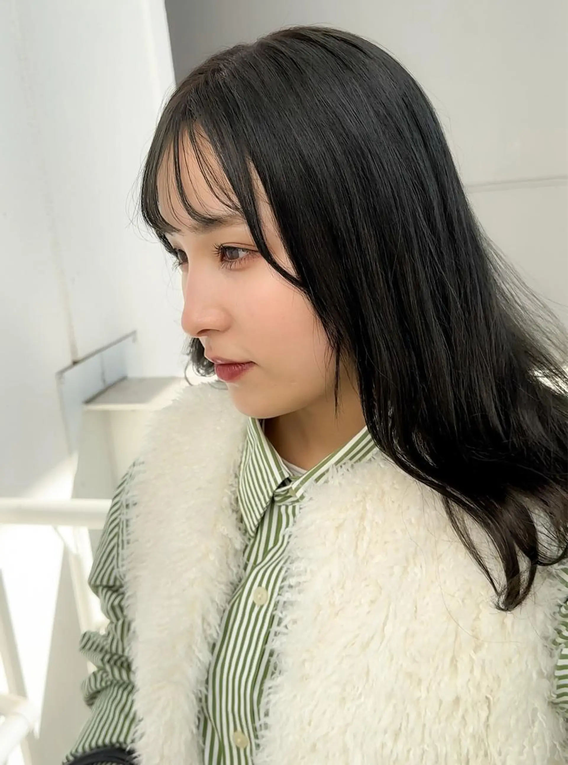 セミロング セミロングパーマ ボブ デート ハイライト 髪質改善 カット ヘアカラー トリートメント 【20代ダメージ毛に 髪質改善】のヘアスタイル