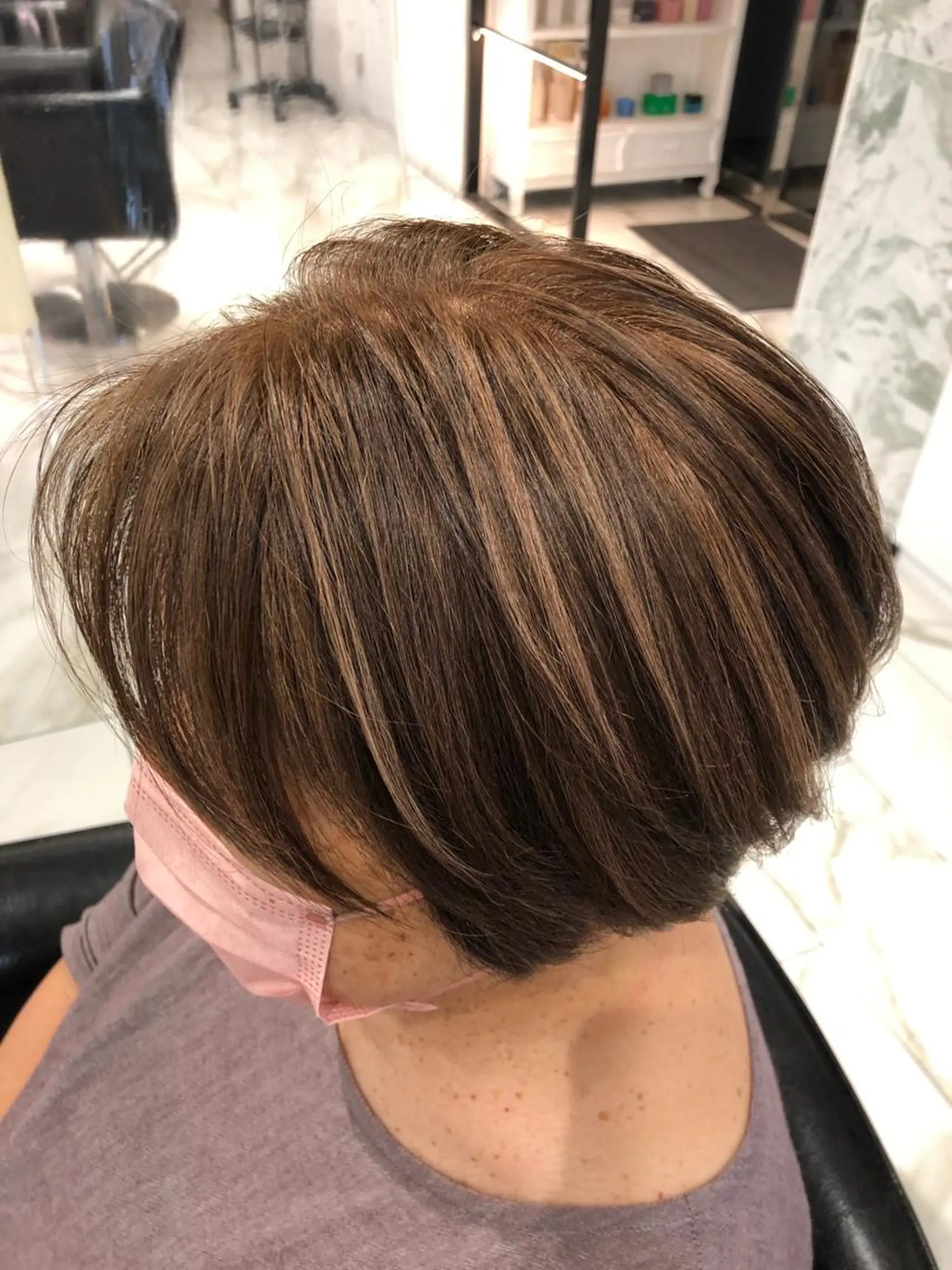 ショート カラー ハイライトカラー ハイライト patou 烏丸所属・レイヤーカット 早崎太生のヘアスタイル