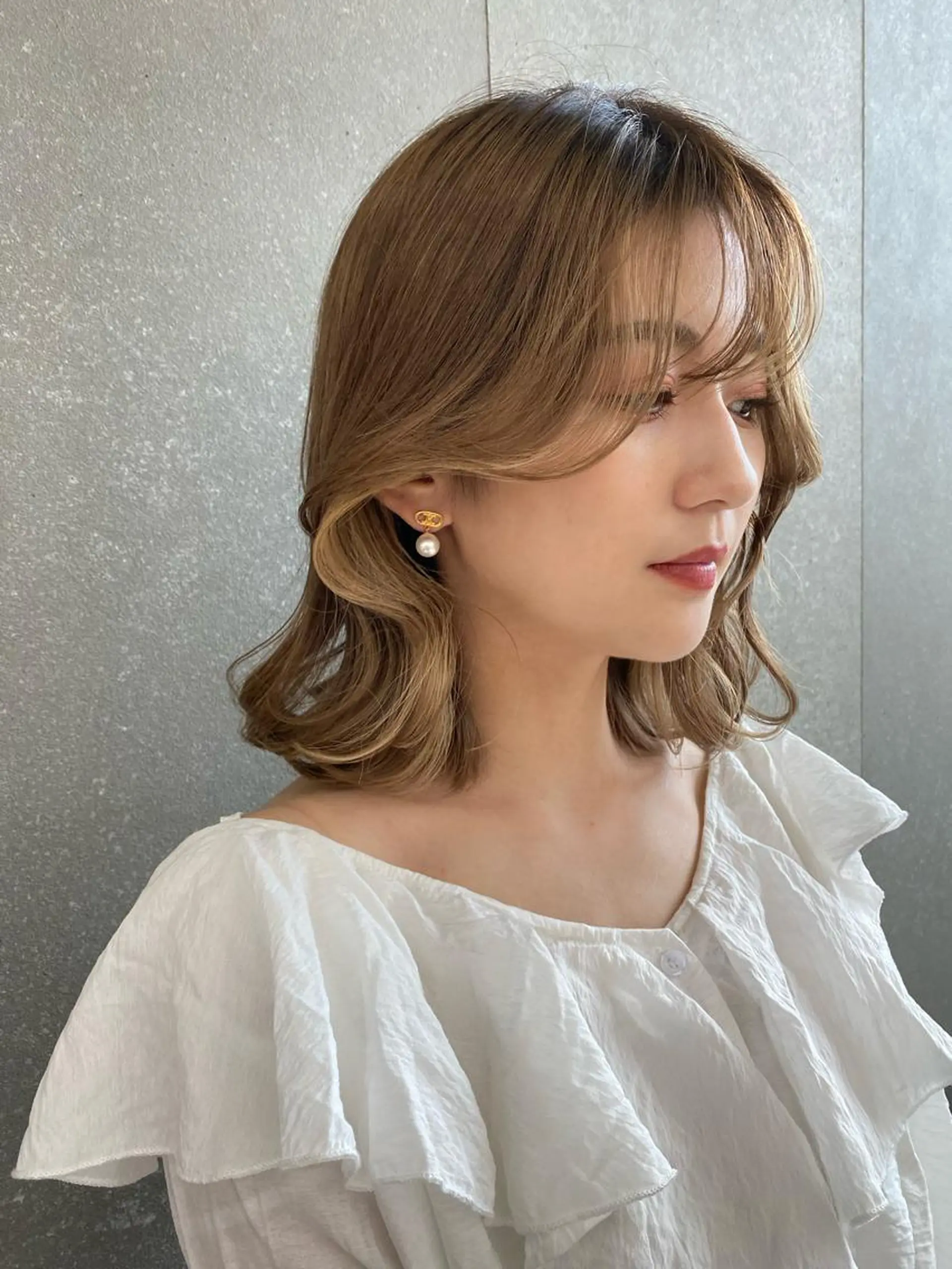 ミディアム 韓国風ヘア カット ヘアカラー トリートメント 山本翔一郎 韓国顔周りレイヤーのヘアスタイル