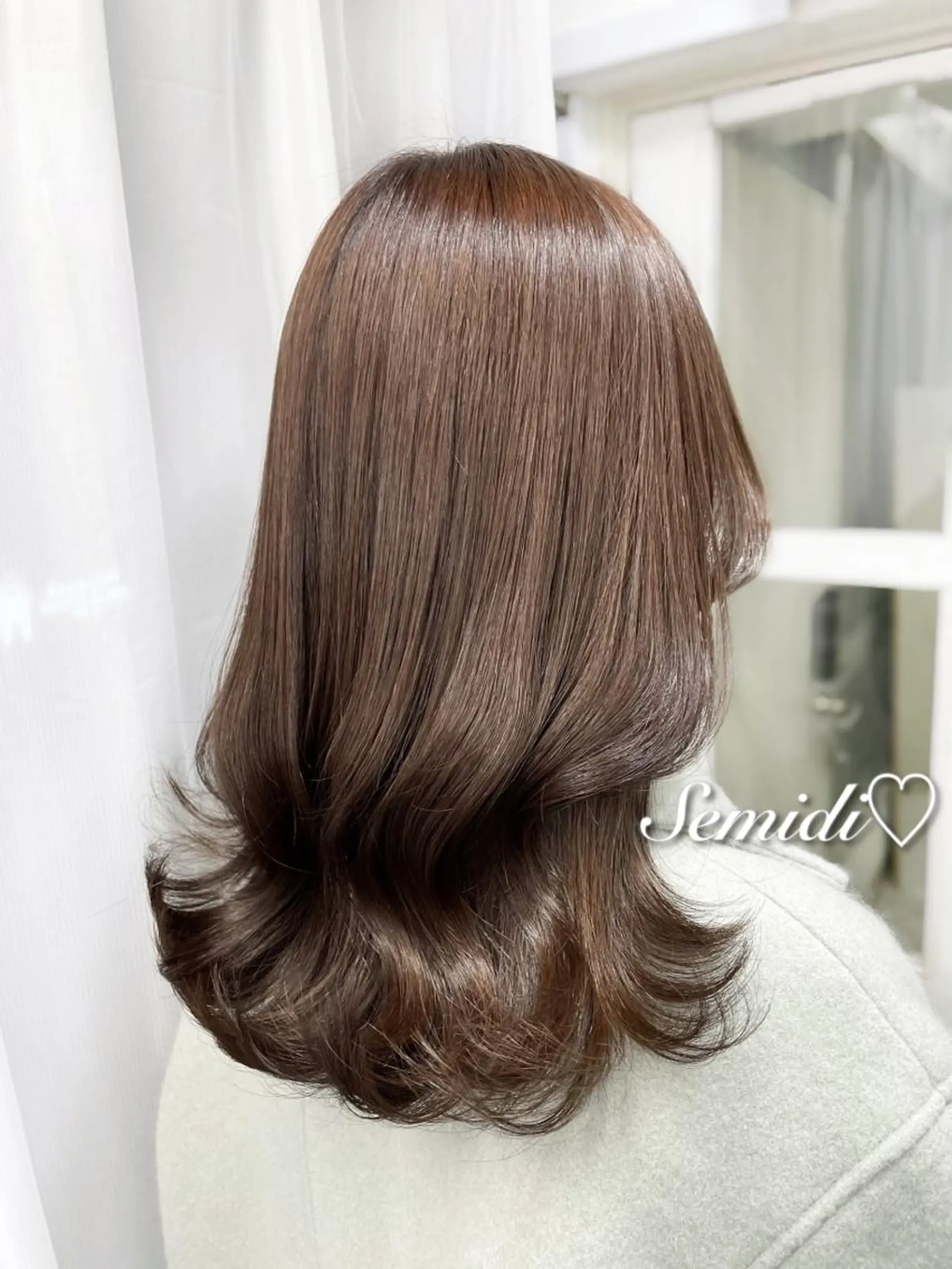 セミロング カラー カット ヘアカラー トリートメント ヘアセット 韓国ヘア🤍髪質改善 🇰🇷AKANEのヘアスタイル