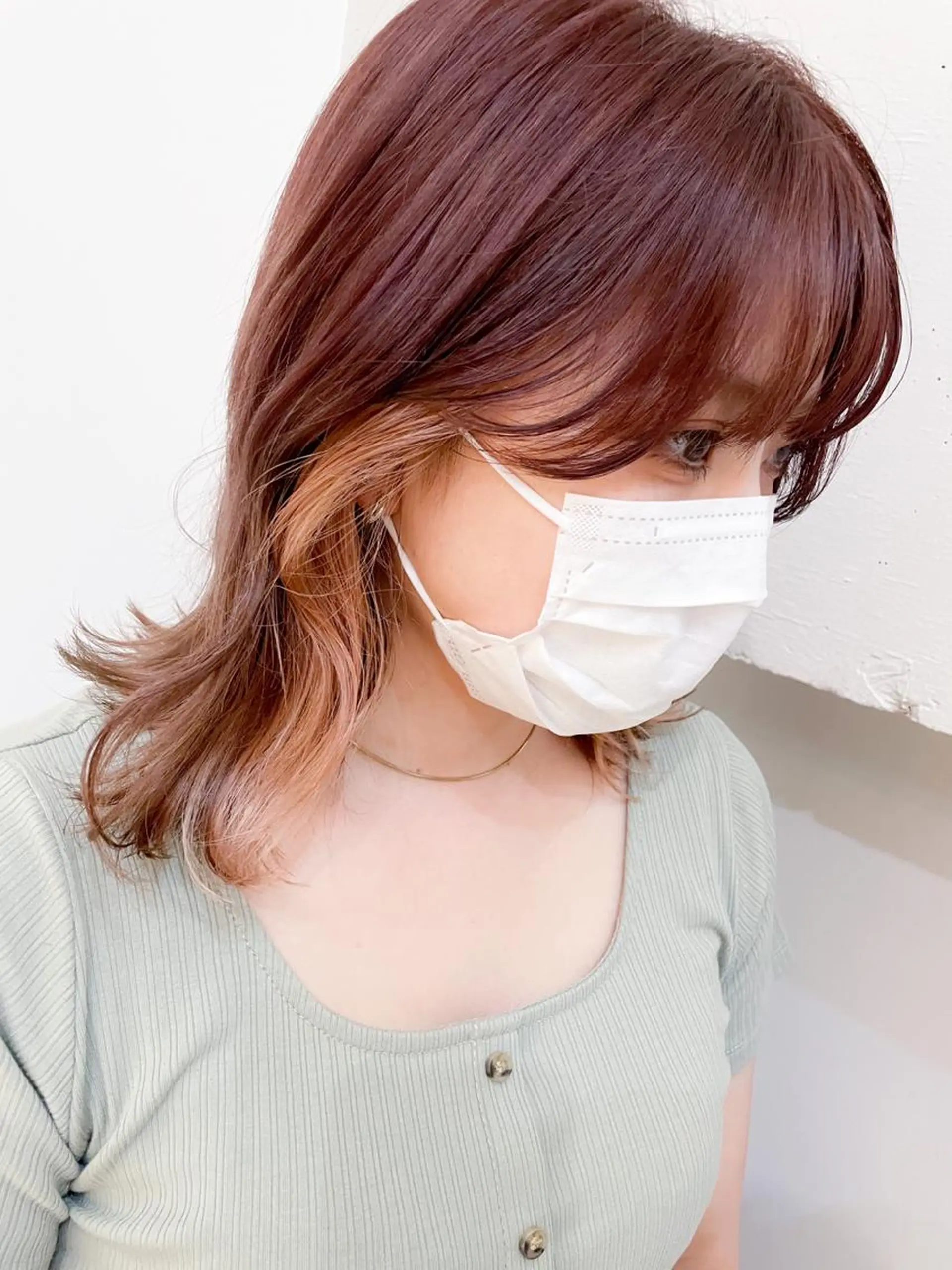 ミディアム カラー カシス インナーカラー ピンクカラー ヘアカラー ✨カラー支持No.1 🧸ワキ カナコ🧸のヘアスタイル