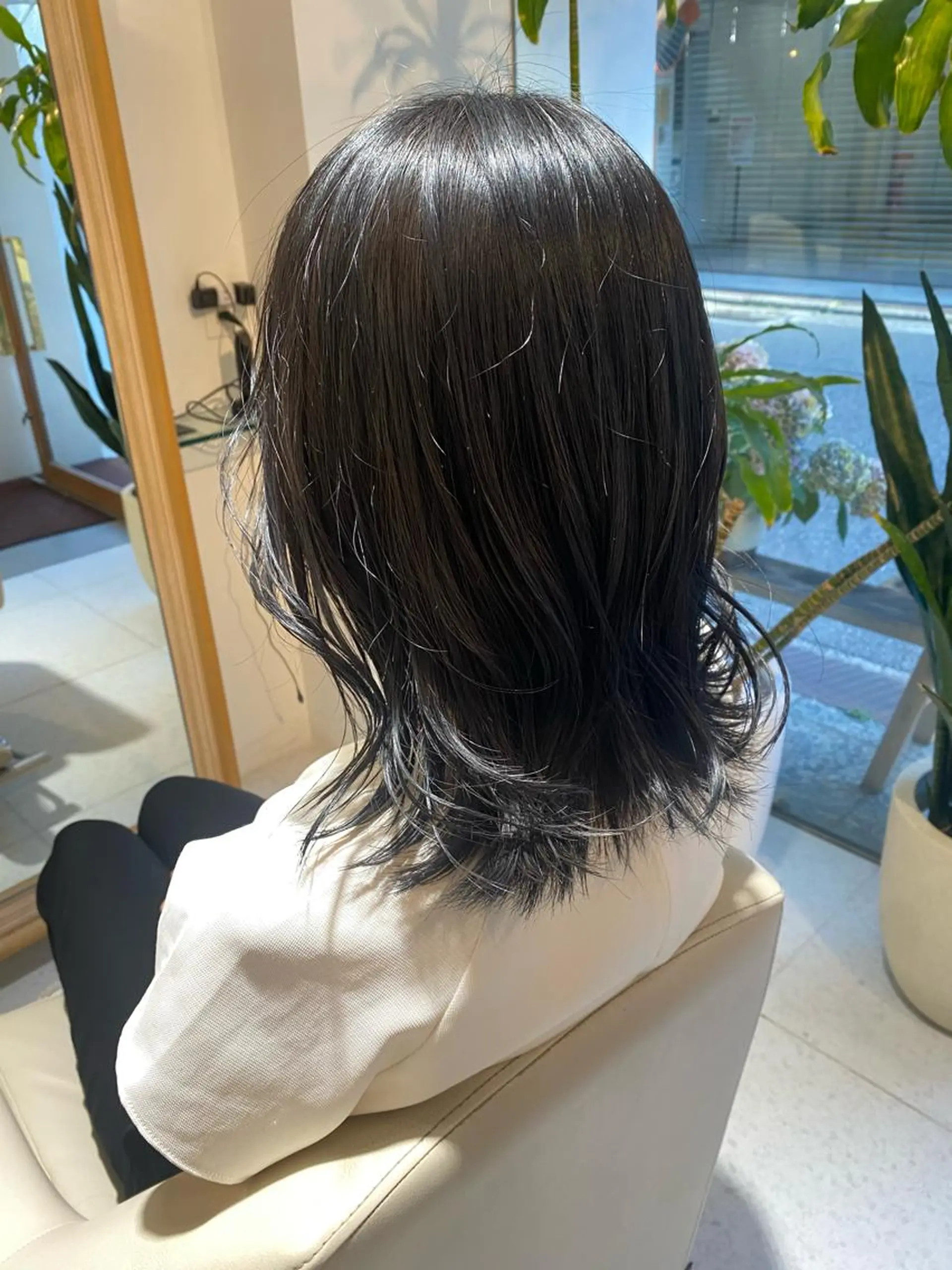 ミディアム カラー 安永 涼のヘアスタイル