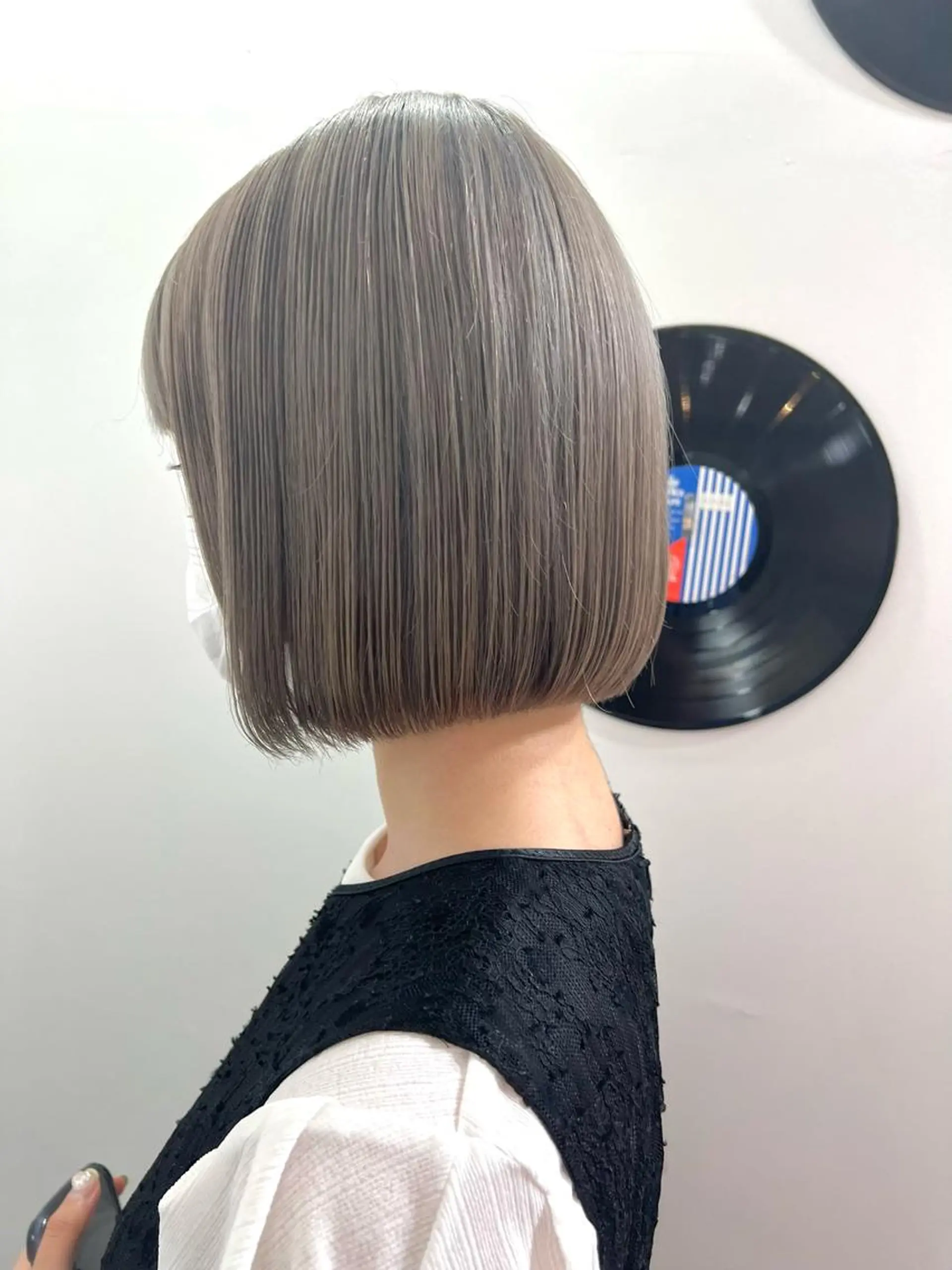 ショート カラー ヘアアレンジ 🧨ブリーチー×ボブ レイヤー💎じゅえるのヘアスタイル