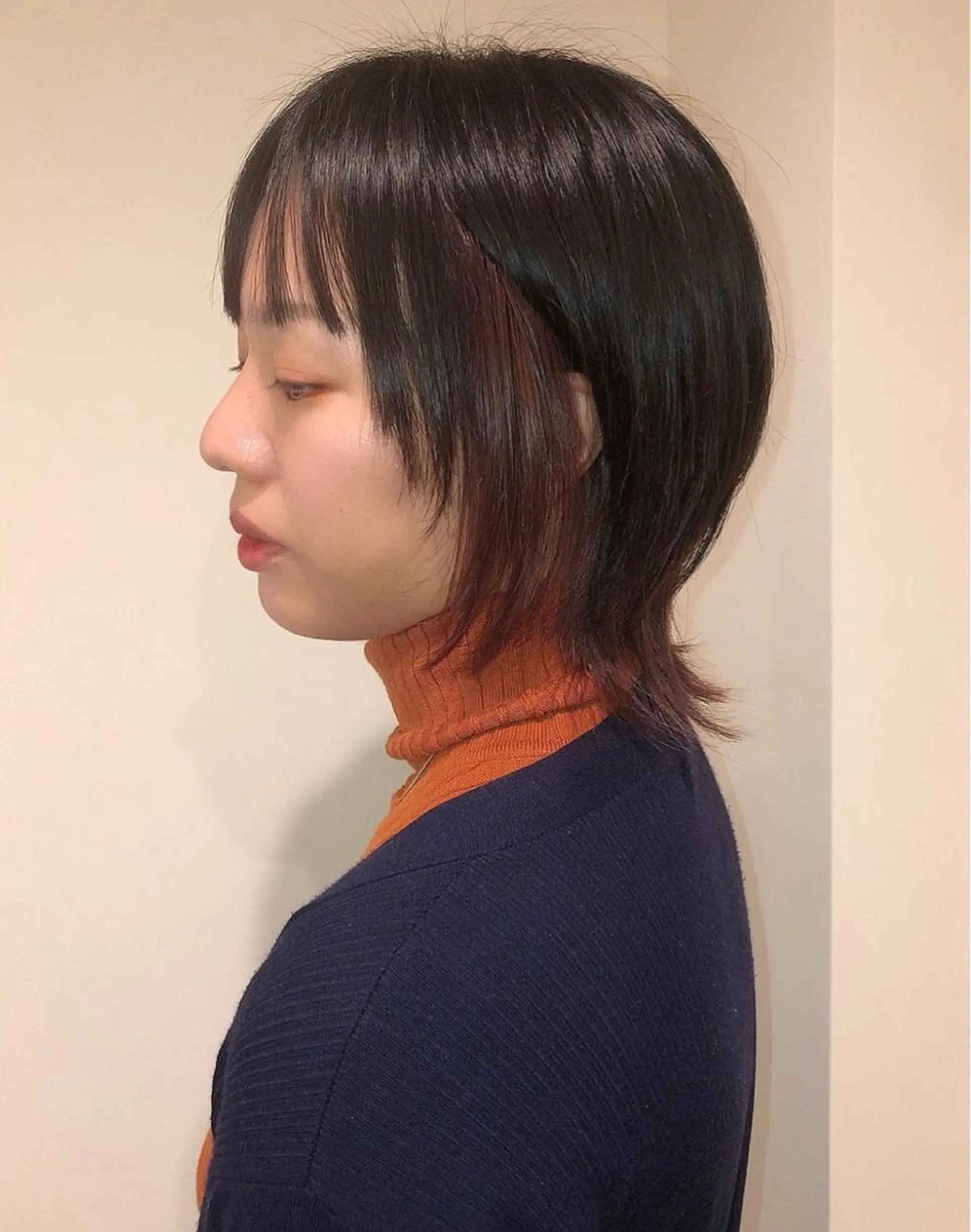 ミディアム カラー ヘアアレンジ バイオレットカラー レイヤーカット ウルフカット ウルフレイヤー カット ヘアカラー 永井 亜実のヘアスタイル