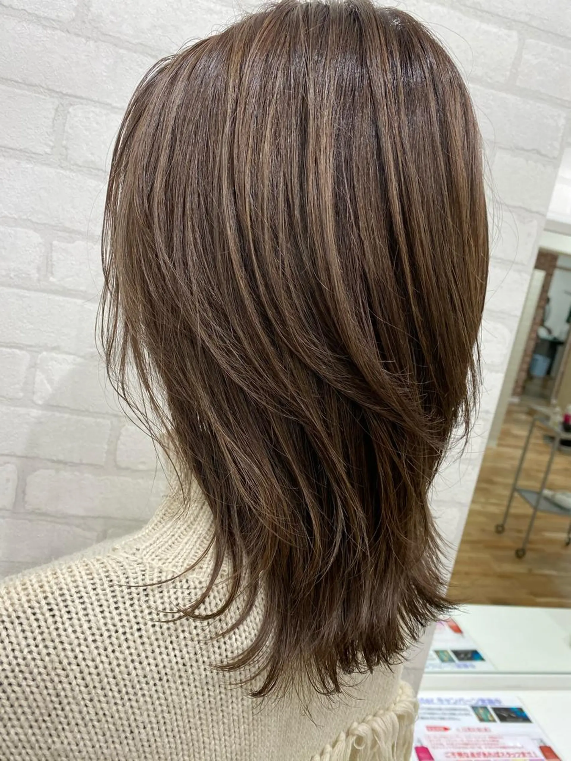 ショート ハイライト カット ヘアカラー 岩尾 凪のヘアスタイル