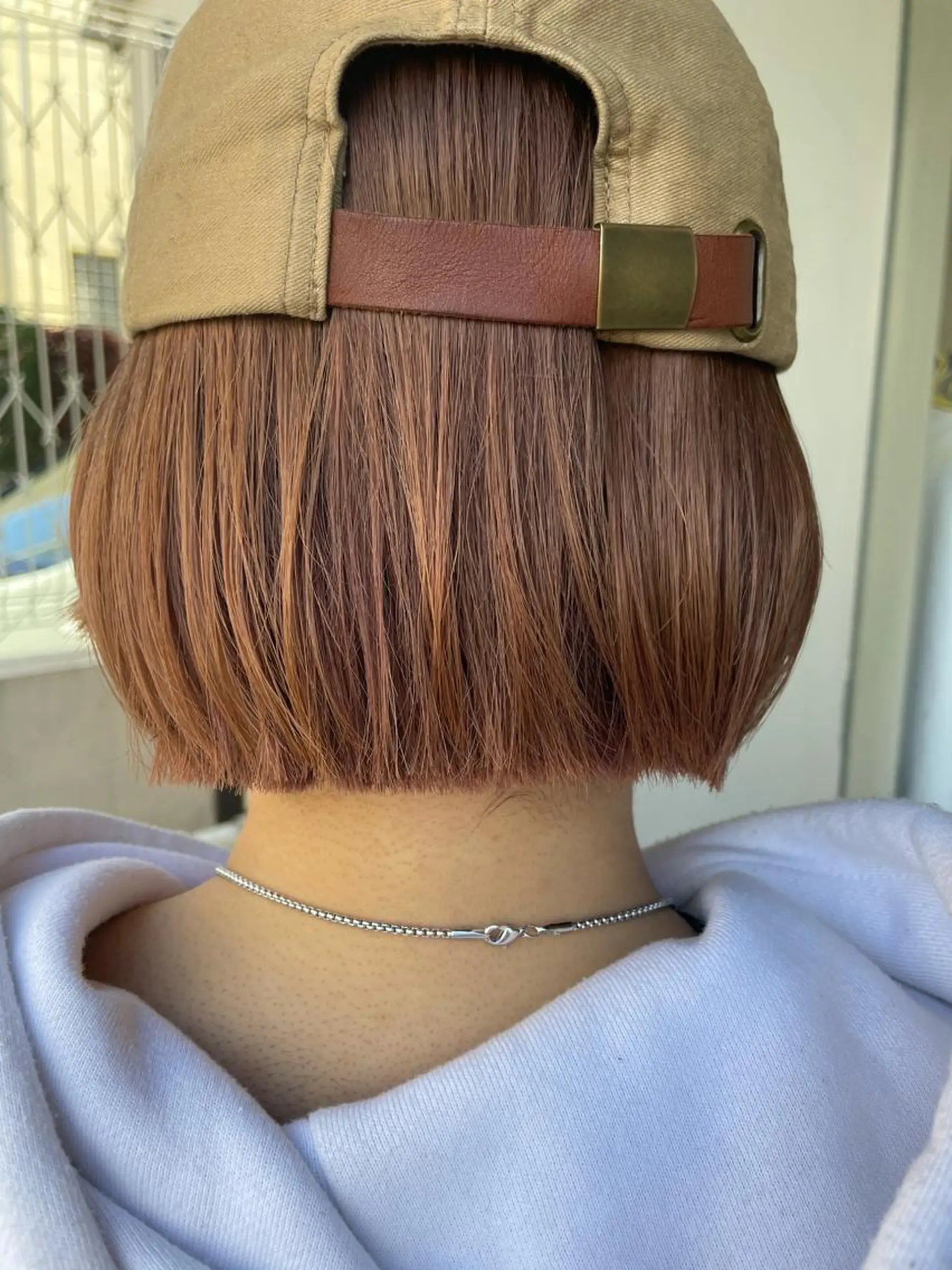 ショート カラー ベージュカラー ブリーチ ピンクカラー ピンクベージュ ヘアカラー トリートメント 鎌田 愛のヘアスタイル