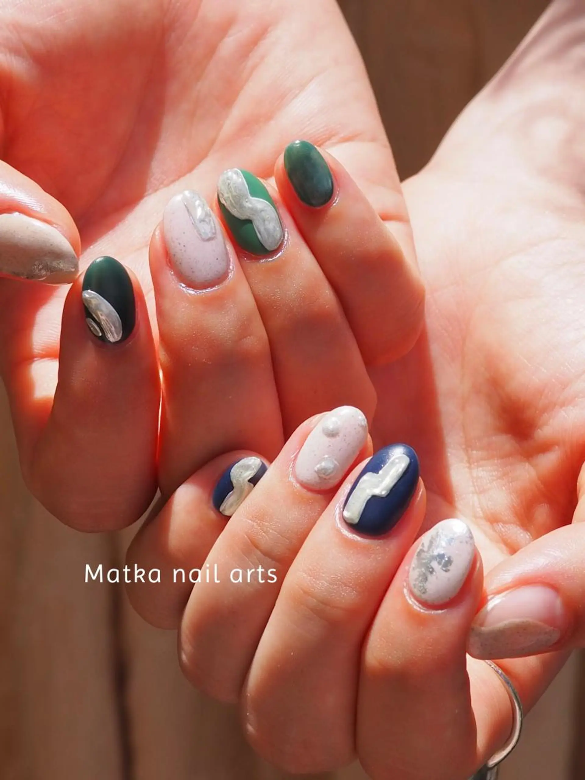 ネイル マットネイル ミラーネイル ショートネイル ネイルとタロット/ ユウのその他イメージ