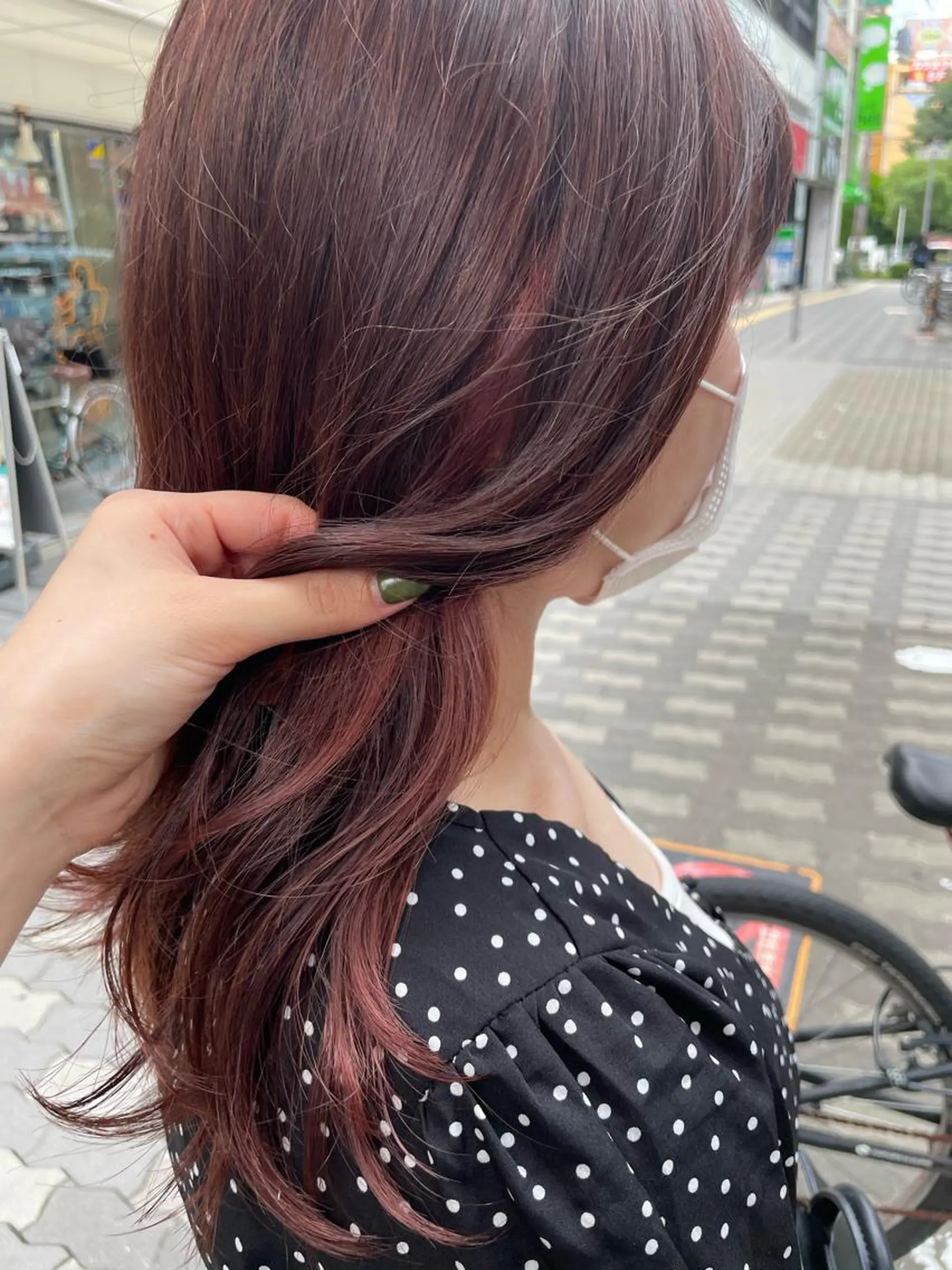 ミディアム カラー 片平 帆香のヘアスタイル