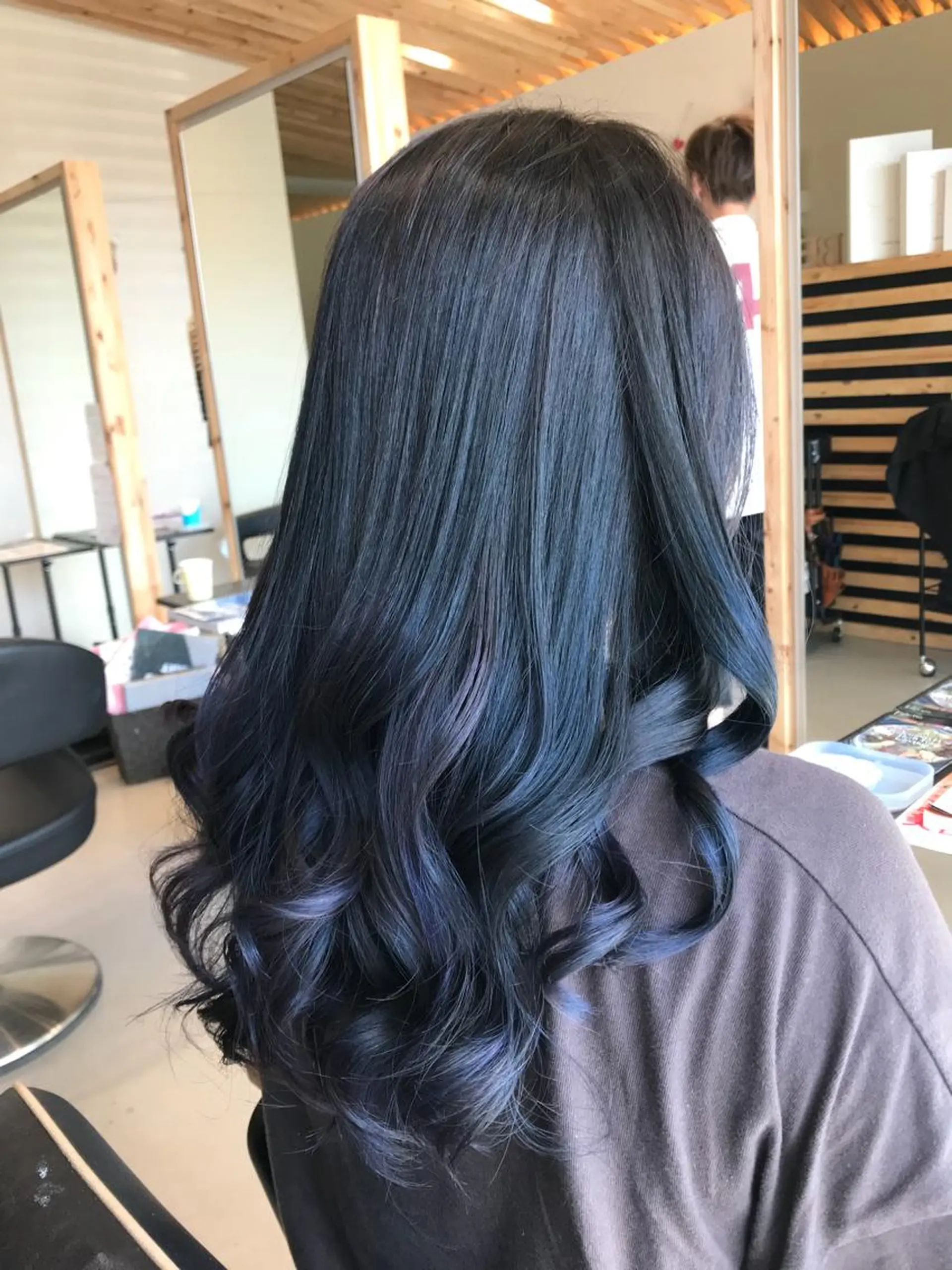 ロング カラー 関口 友行のヘアスタイル