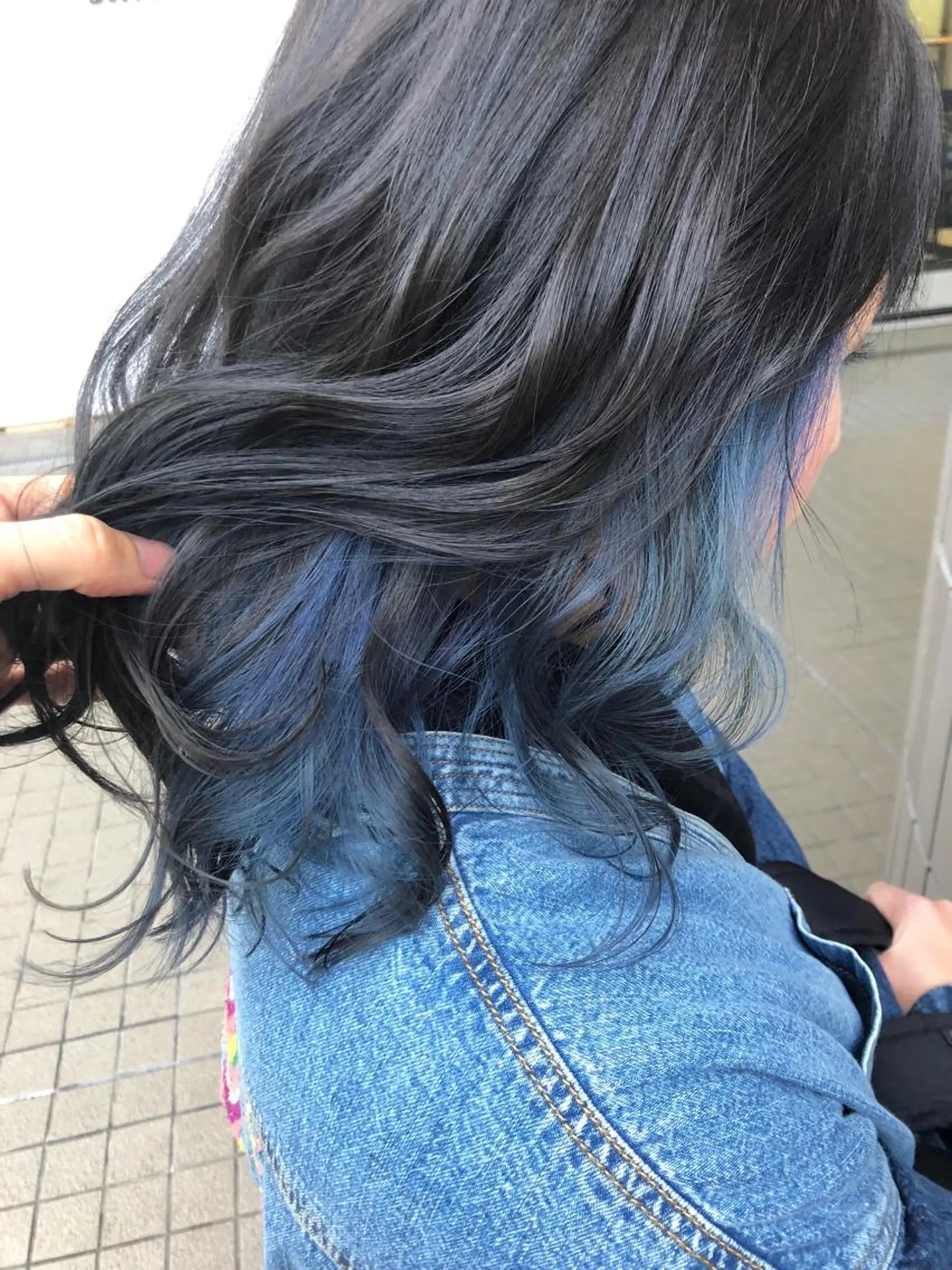 セミロング カラー ブルーカラー インナーカラー カット ヘアカラー トリートメント SHAFT Ieiriのヘアスタイル