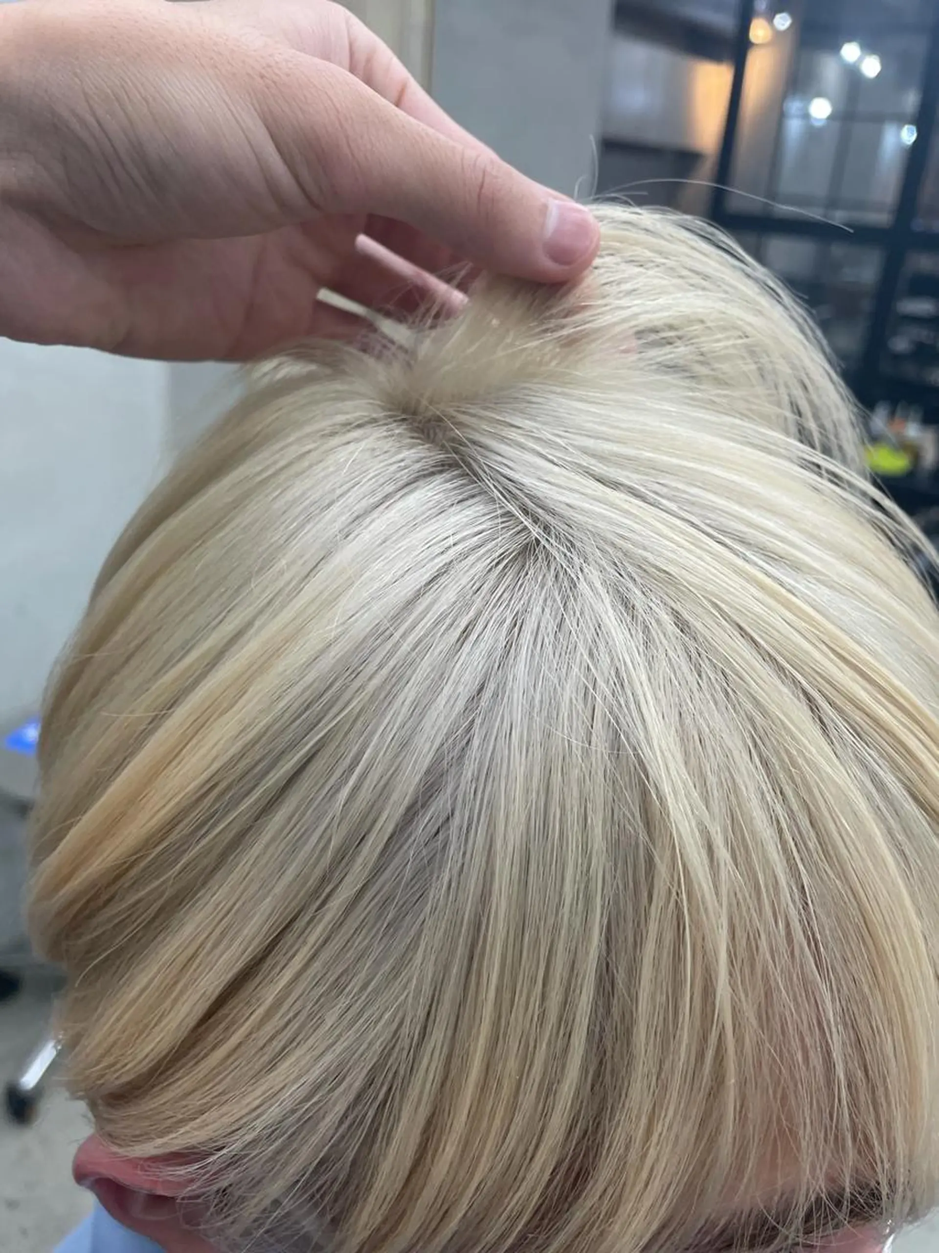 ミディアム ヘアカラー トリートメント ヘアセット 新宿/韓国ヘア/ 髪質改善ストレートのヘアスタイル