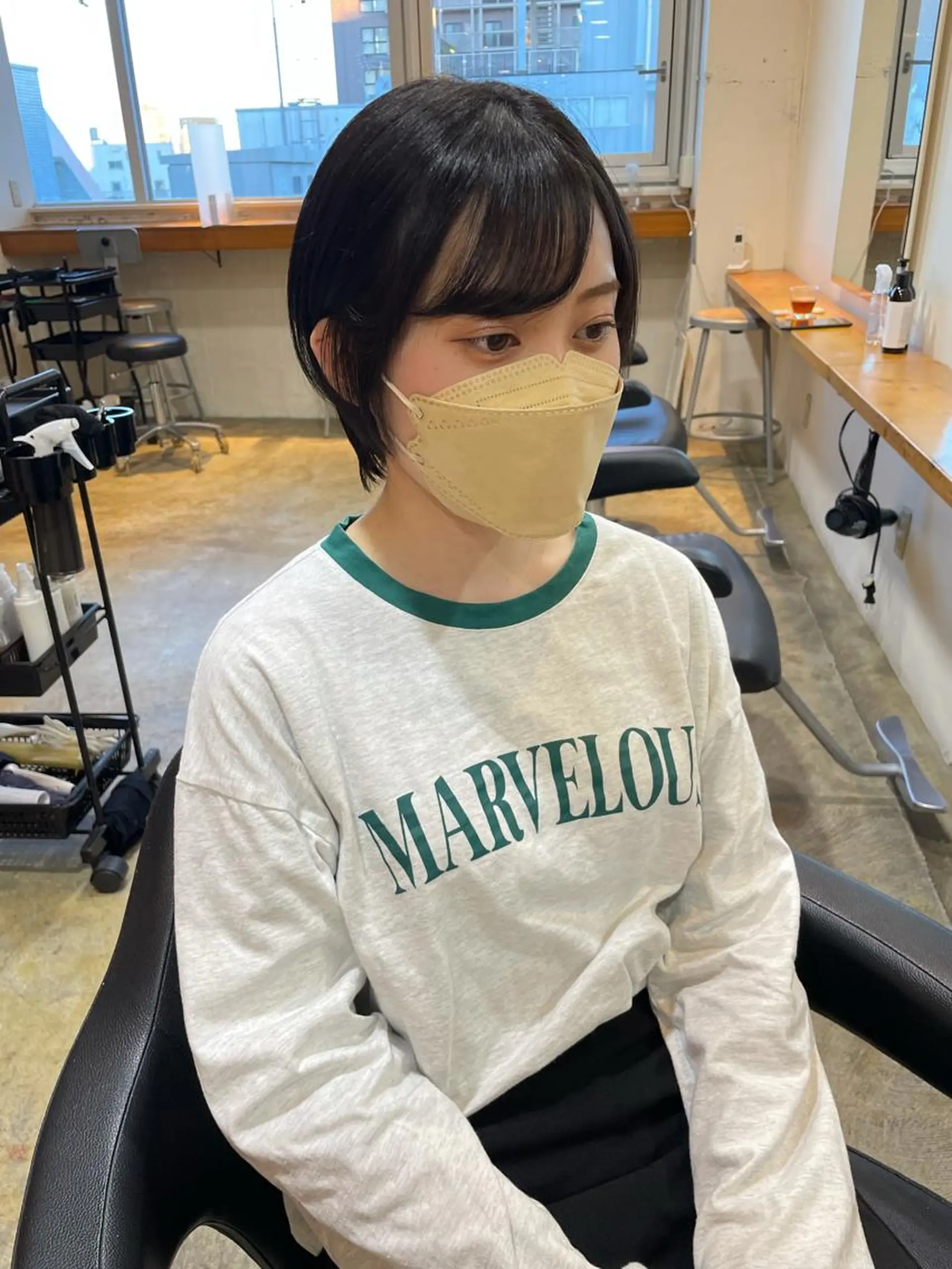 ショート カラー カット ヘアカラー トリートメント MIOベージュカラー 柔らかいカラーのヘアスタイル