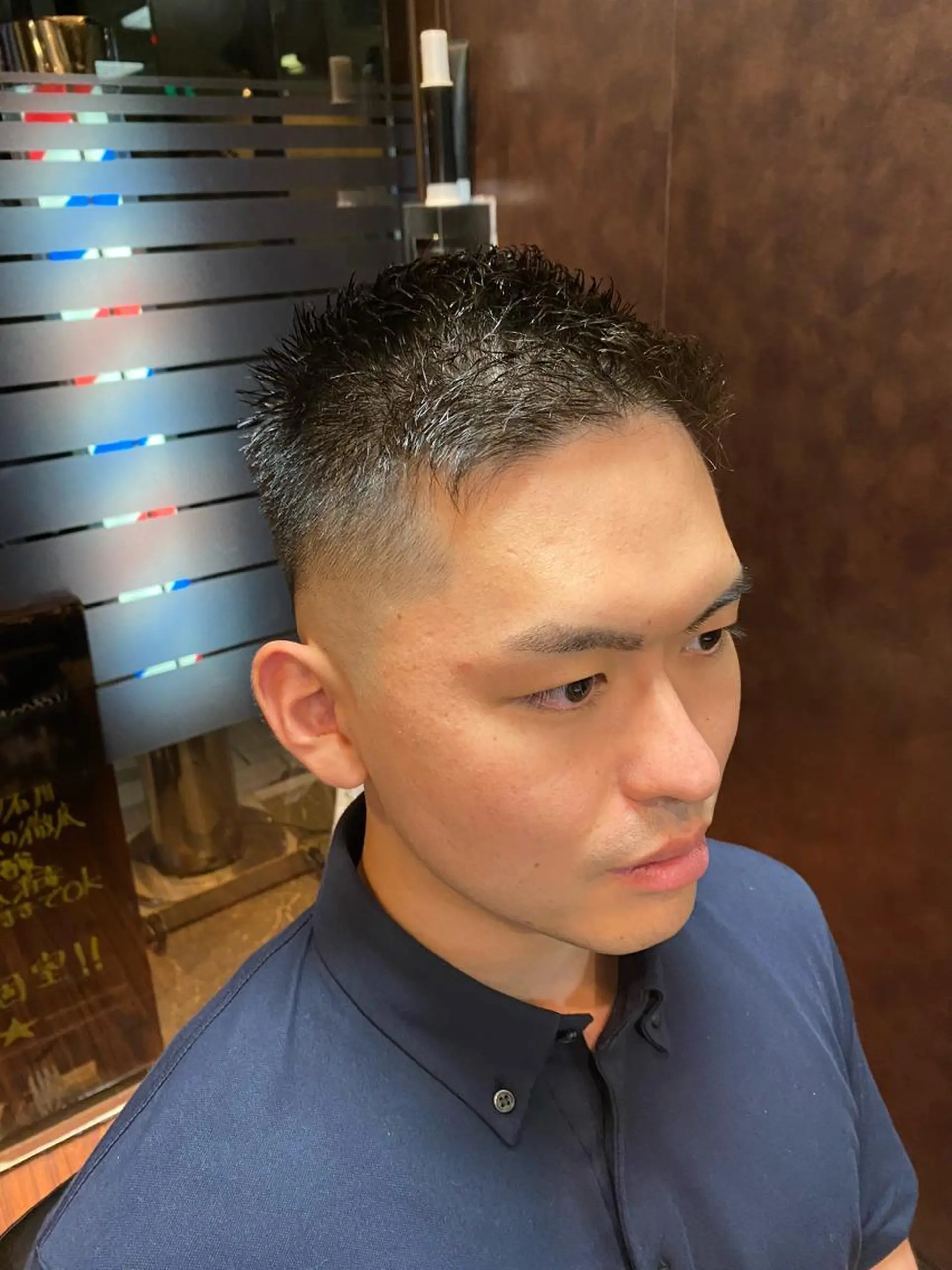 ショート 岡部 迅のヘアスタイル