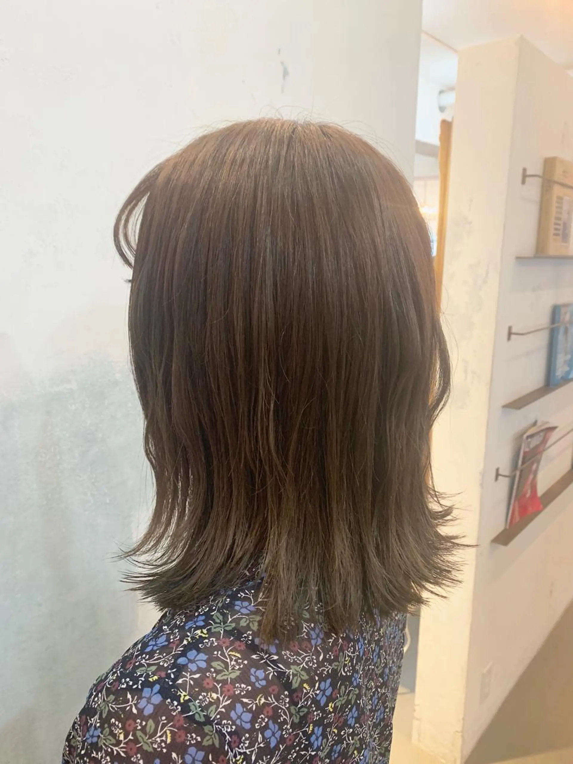 ミディアム アッシュ カット ヘアカラー トリートメント 🍑艶髪✖️暖色系 ✨momoka🍑のヘアスタイル