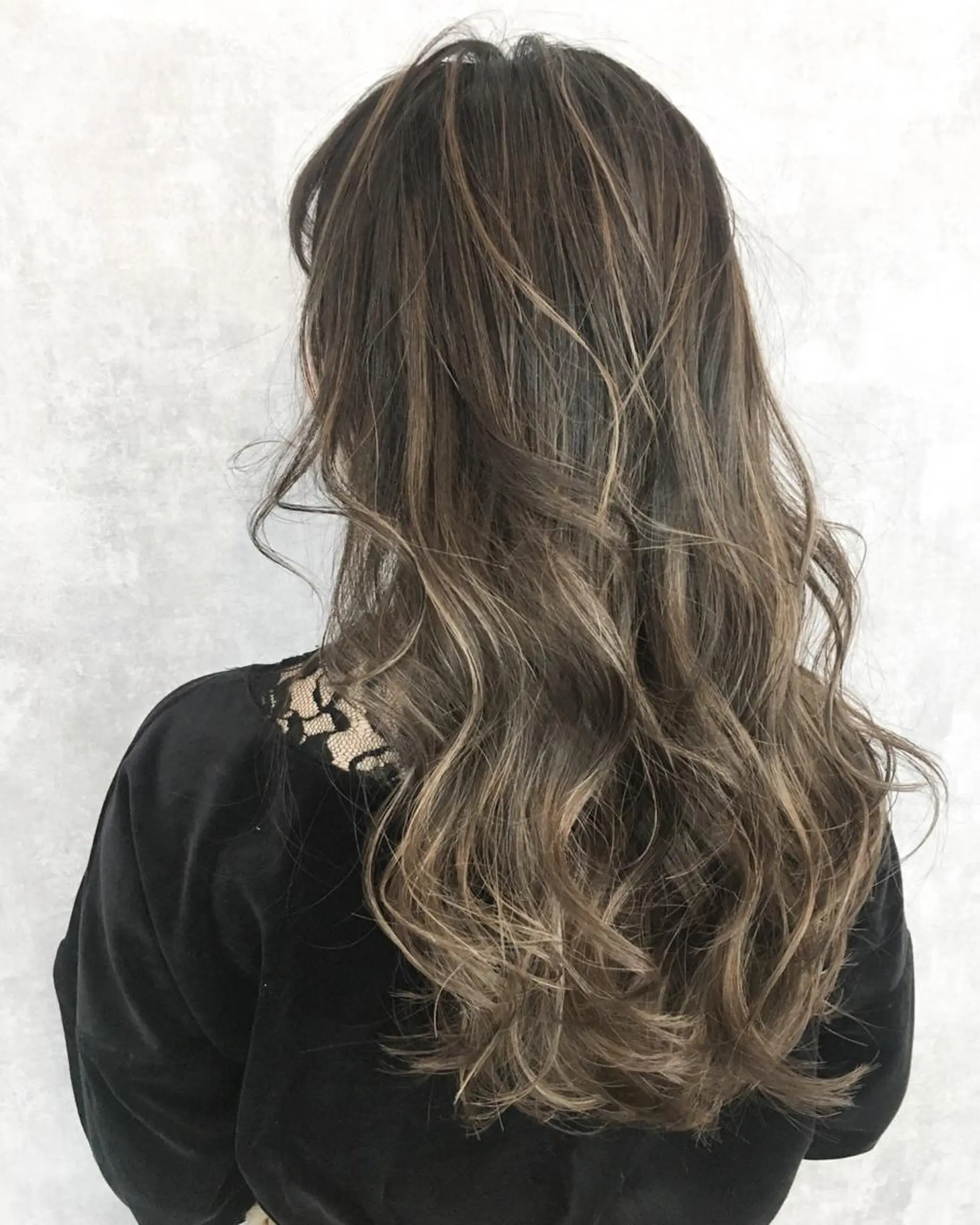 カラー バレイヤージュ レイヤーカット BLend 渋谷のヘアスタイル