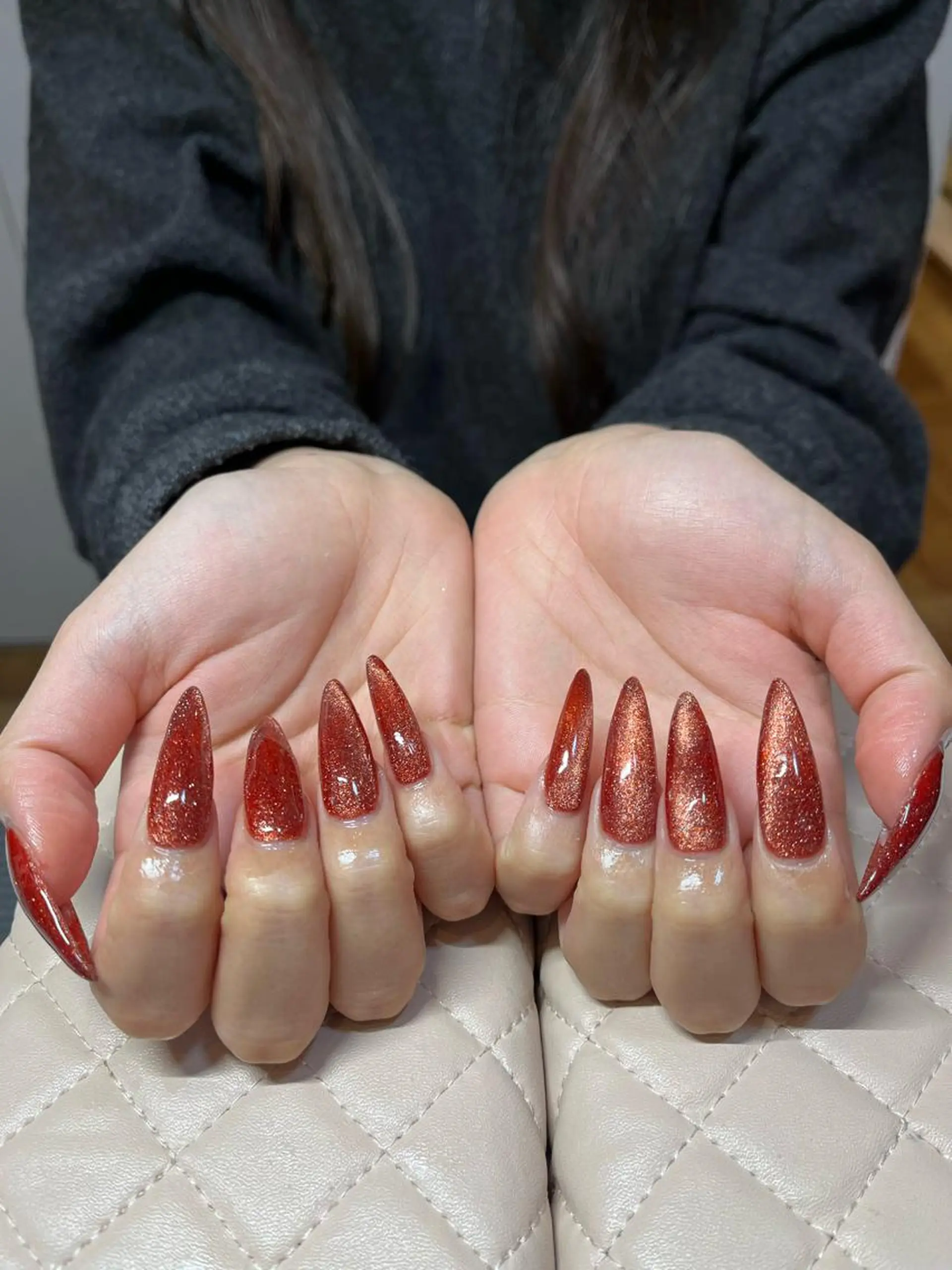 ネイル マグネットネイル 冬ネイル クリスマス ハンドネイル goldgleams ちなのネイルデザイン