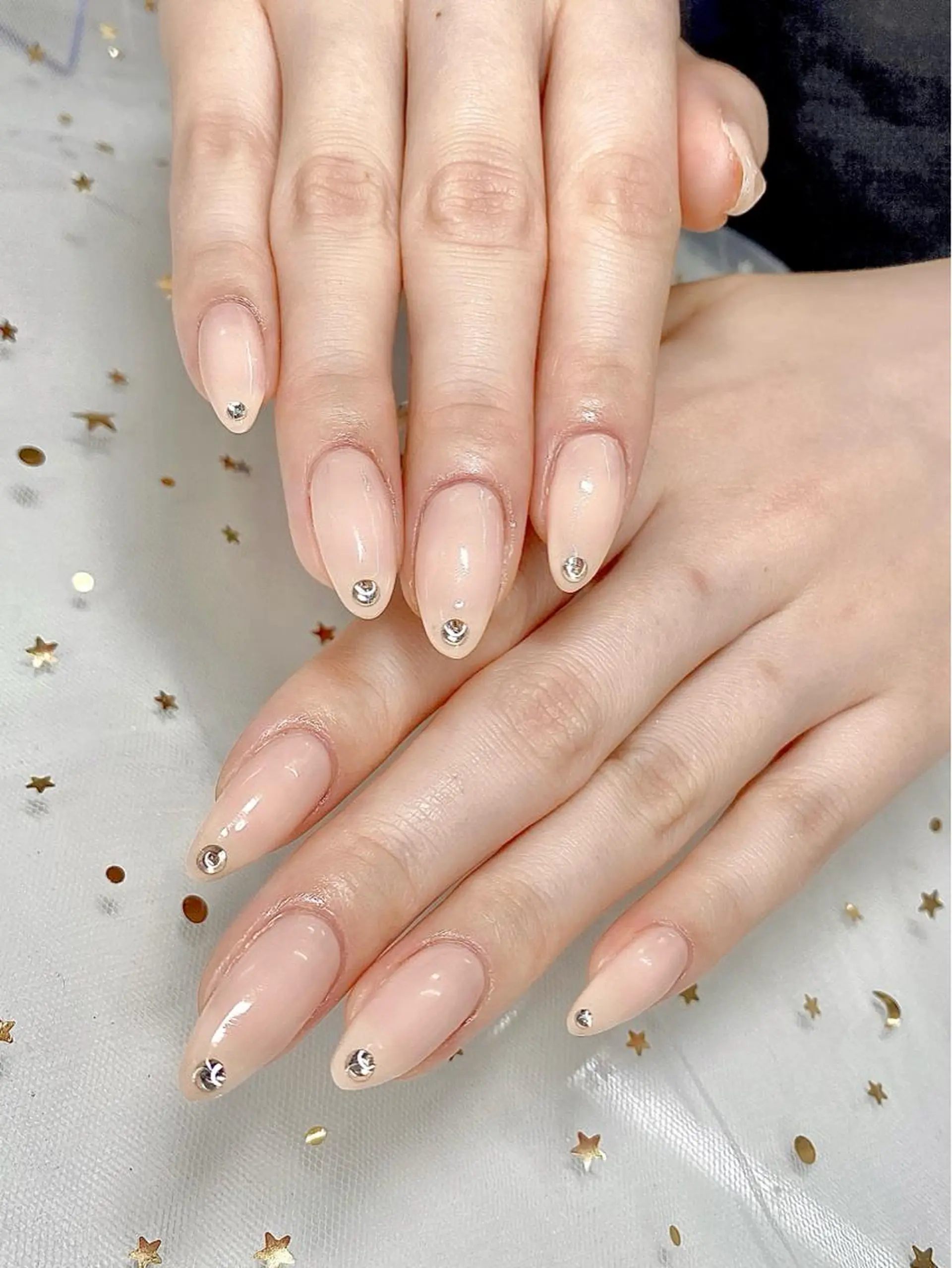 ネイル I-nailロング /ワンホン/キラキラのネイルデザイン