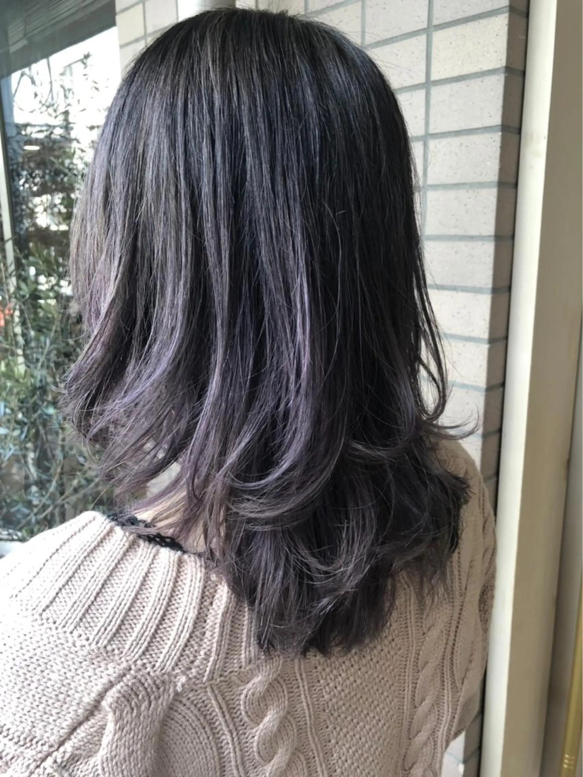 ミディアム カラー BiBi 藤野あゆみのヘアスタイル