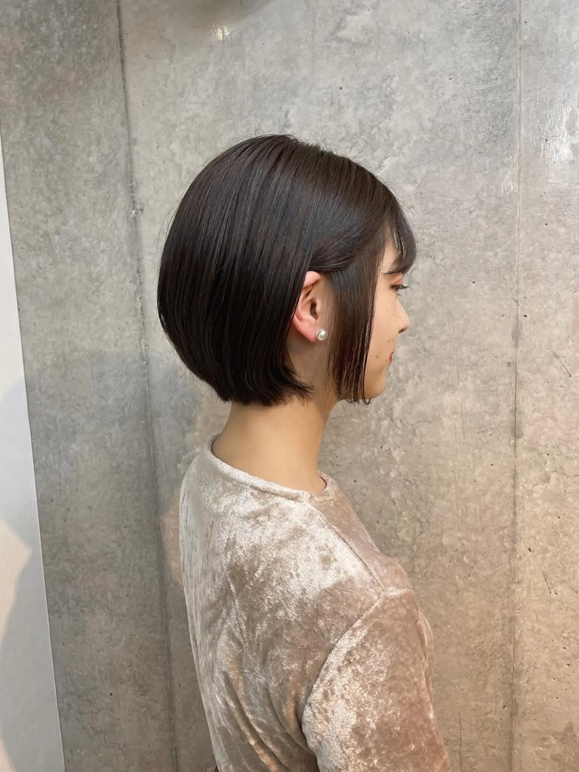 ショート CITY louwe 脇坂彩音のヘアスタイル