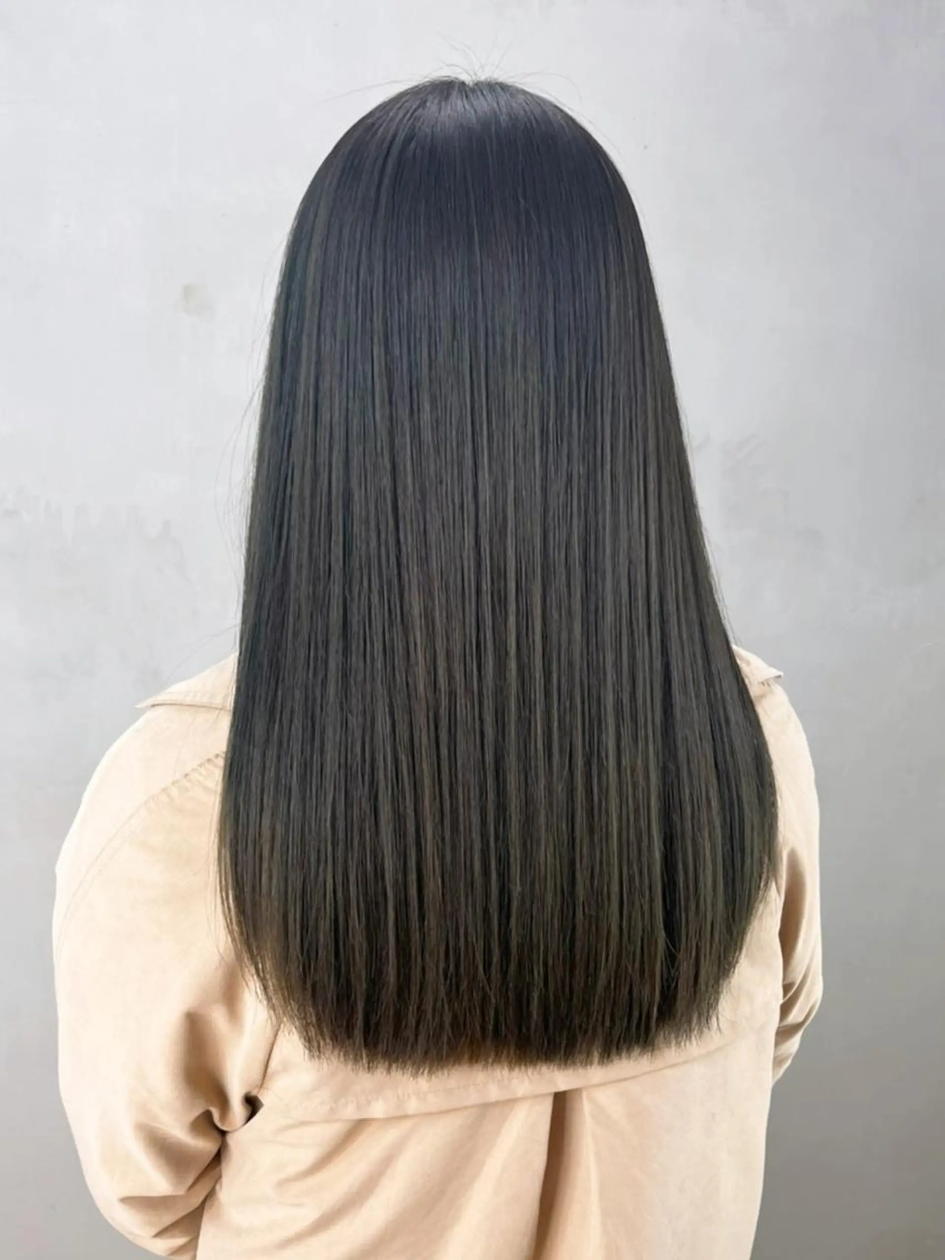 セミロング カラー ブルーカラー ブルージュ カット ヘアカラー トリートメント ITbyALBUM 松戸のヘアスタイル